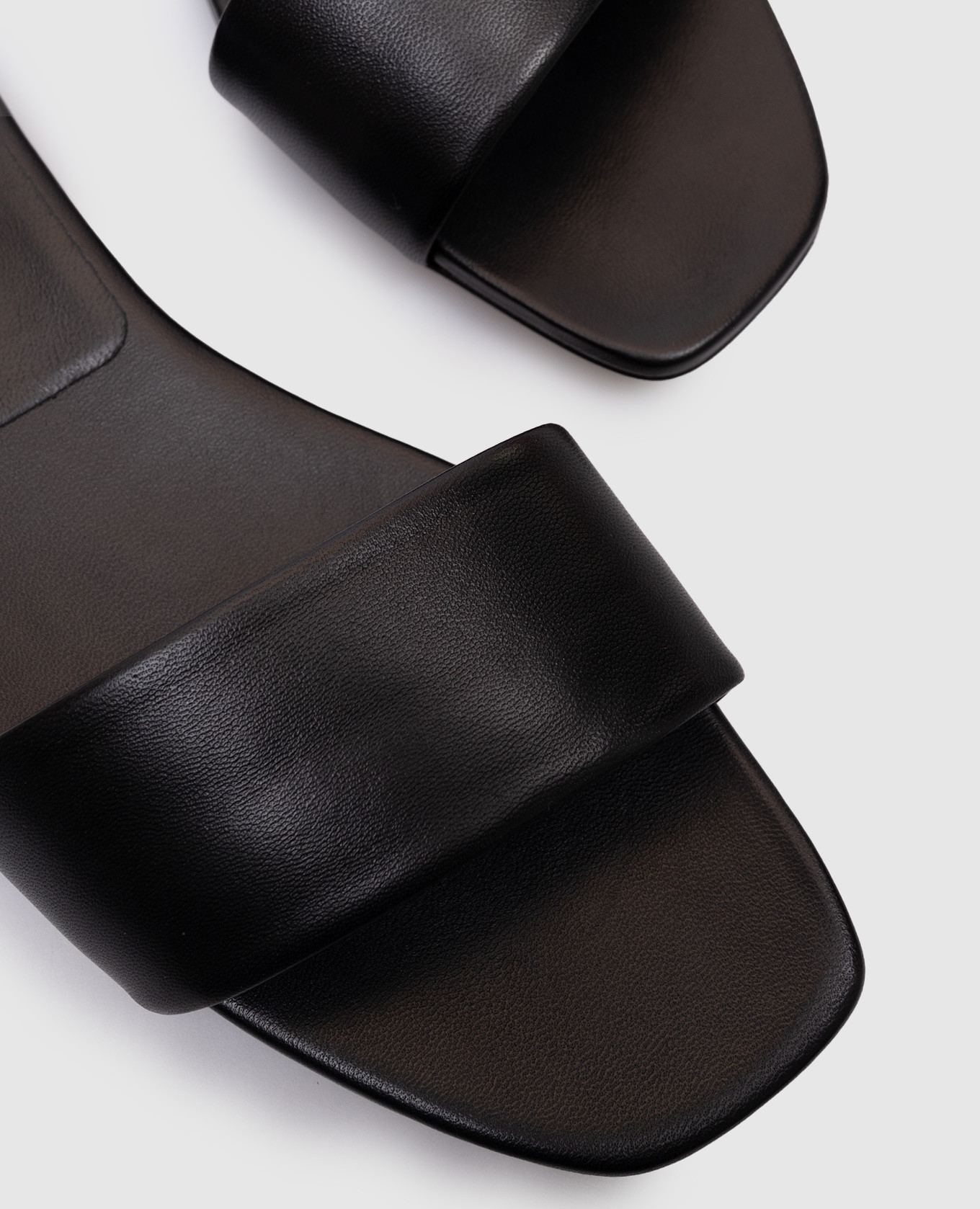 DINA black leather flip-flops Lou Lou Studio 5