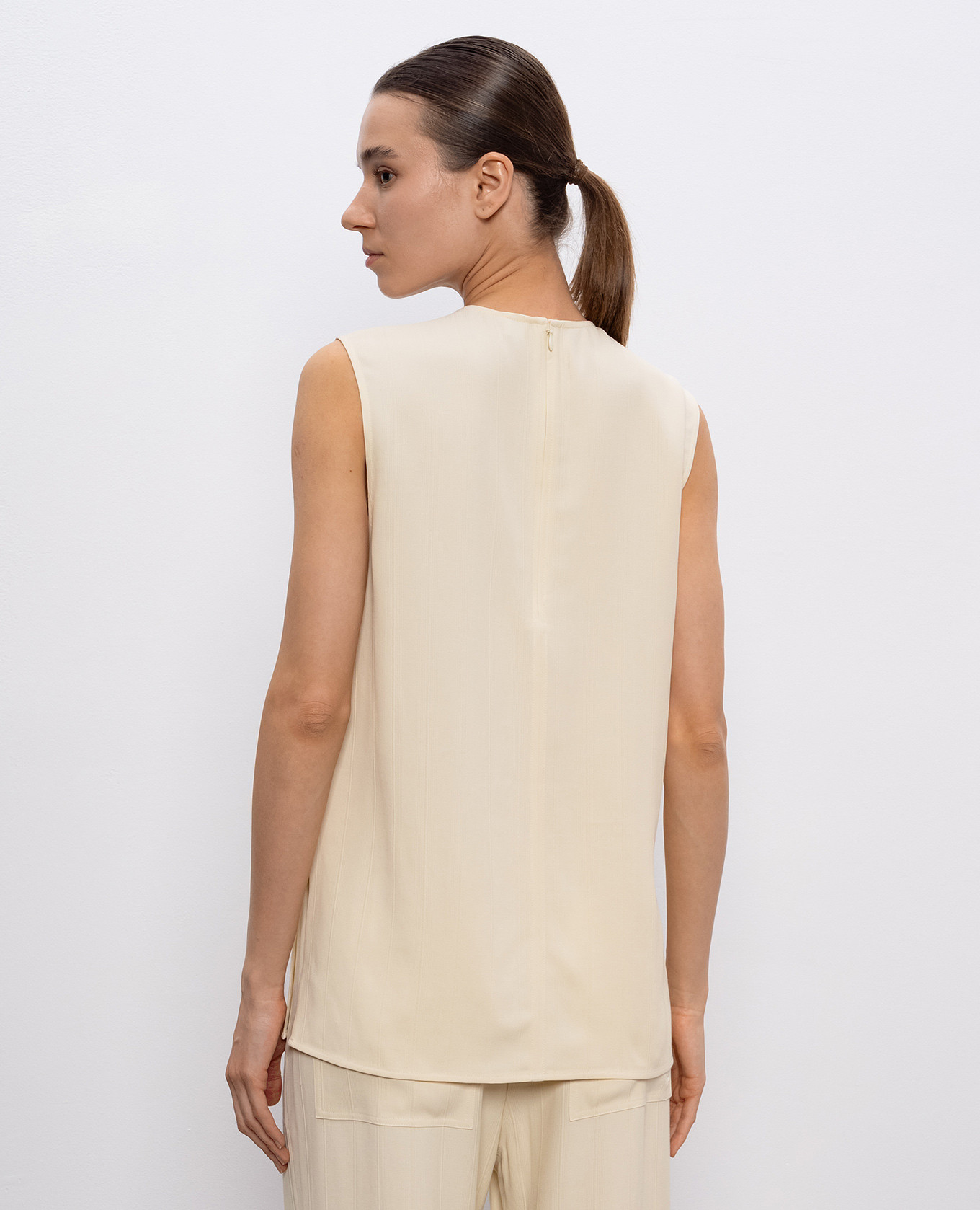 

Beige top with woven pattern Toteme
