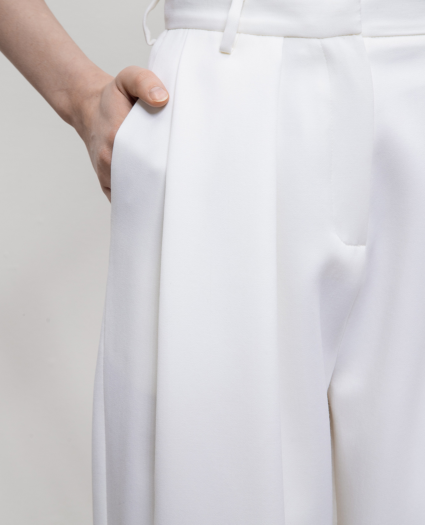 White wool trousers with a high rise Magda Butrym 5
