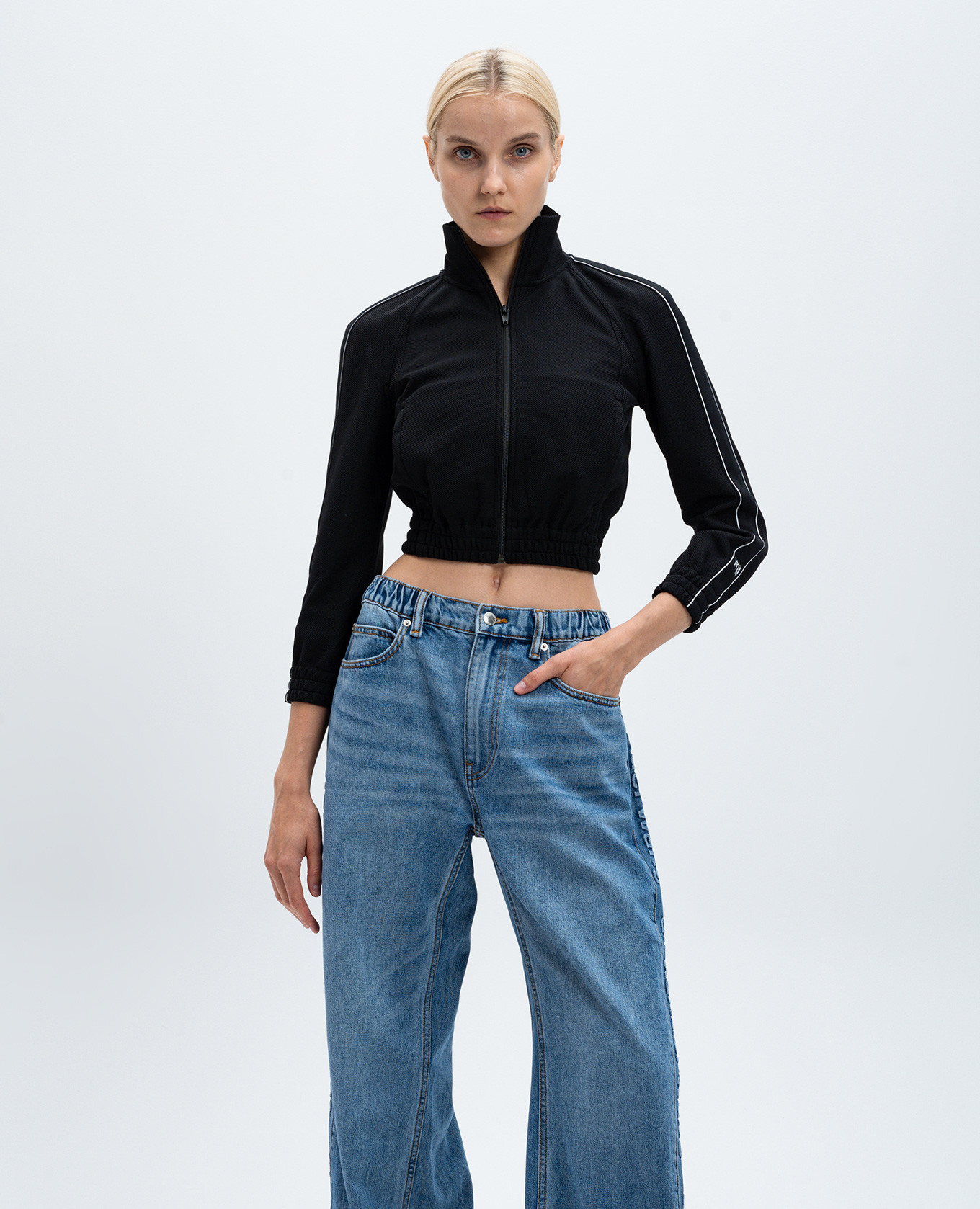 Black cropped sports jacket with contrasting ribbon Alexander Wang 3