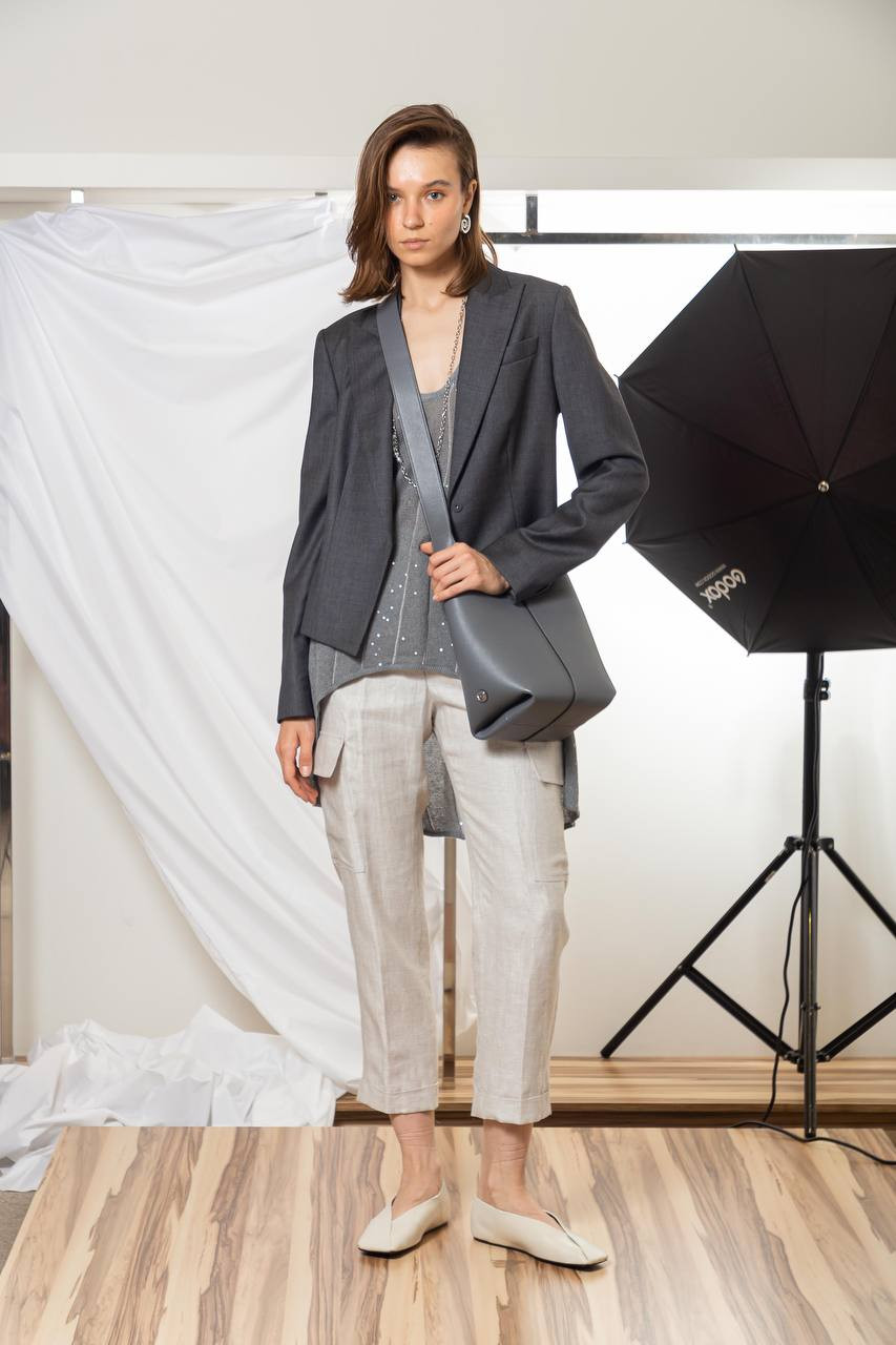 

Beige linen cargo Peserico