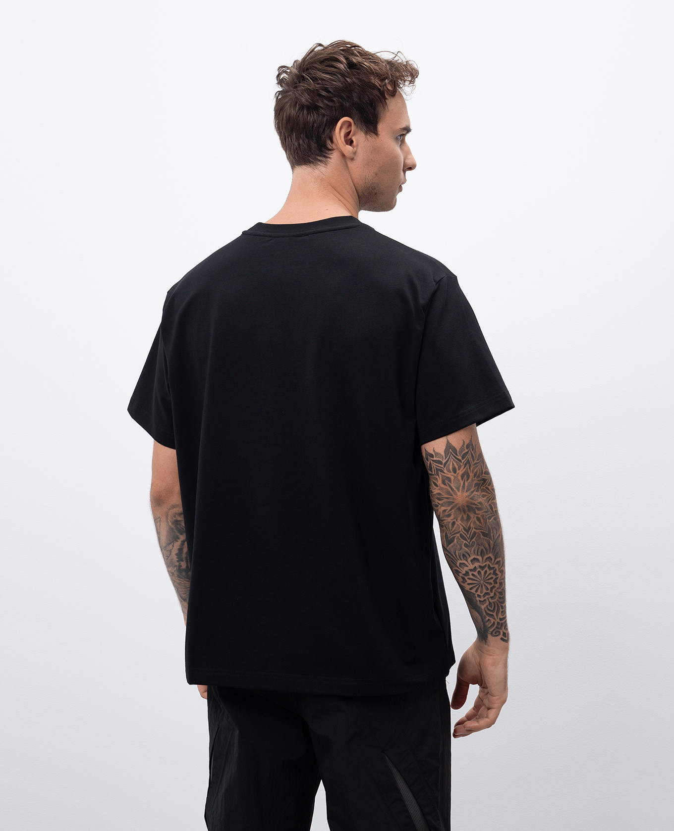 

Black T-shirt GUARDIAN with a print Heliot Emil