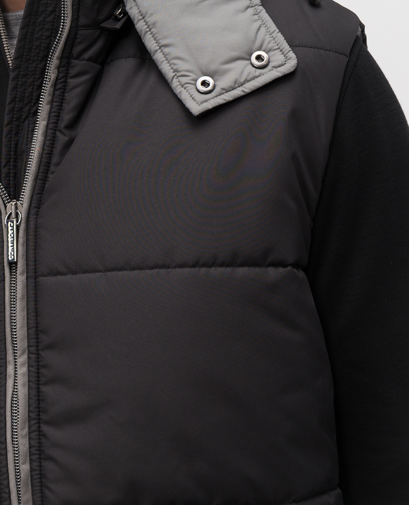 

Black vest CAPOBIANCO