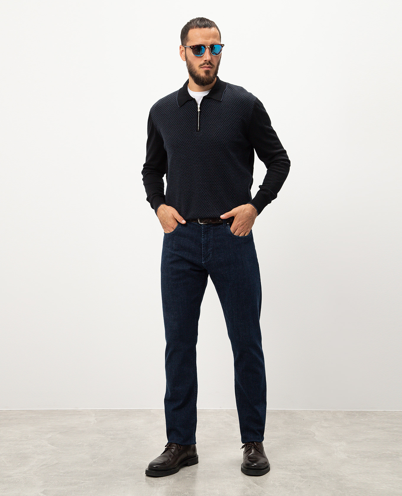 

Black polo shirt made of wool and silk in a pattern Enrico Mandelli