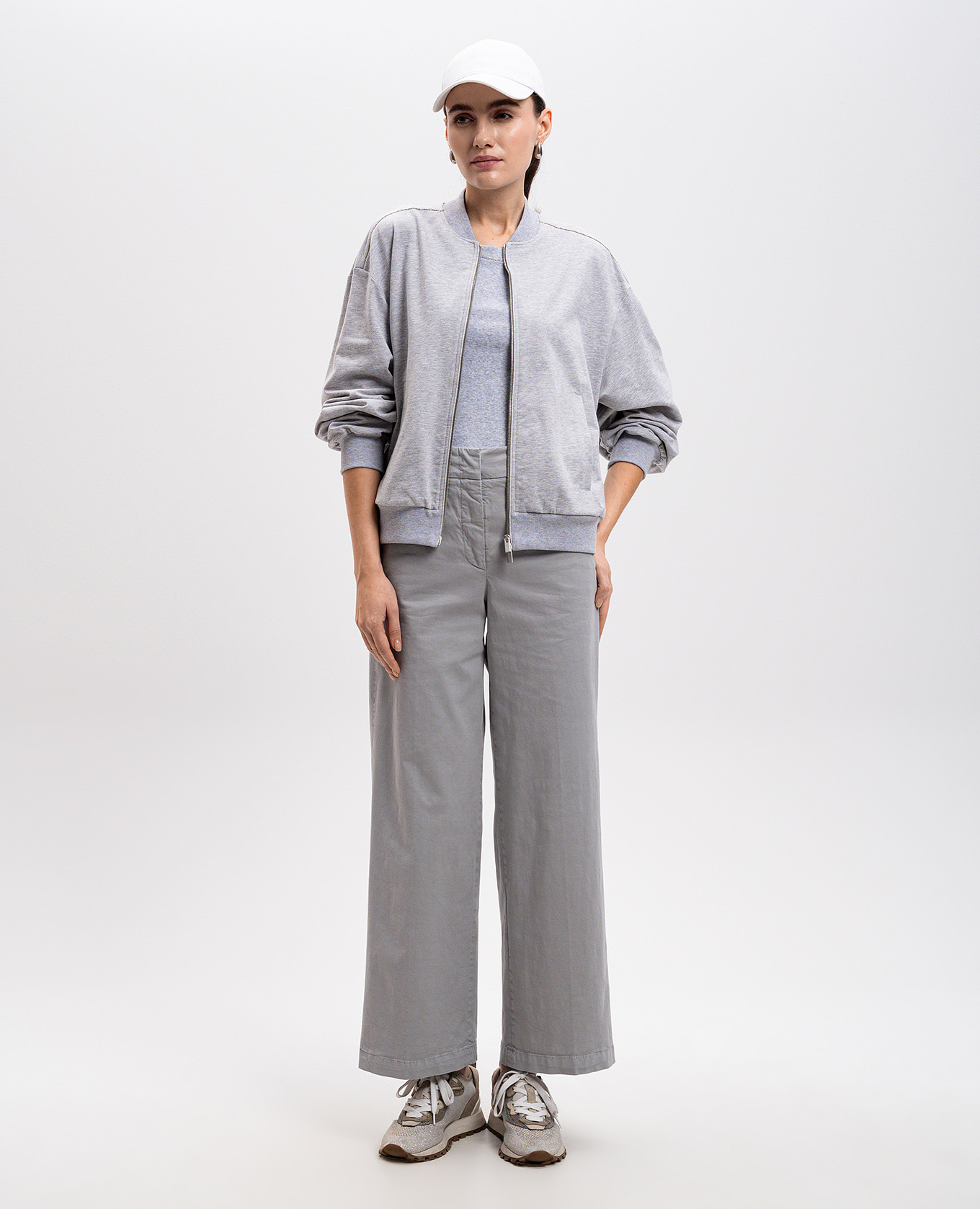 Gray sports jacket with monil chain Peserico 2