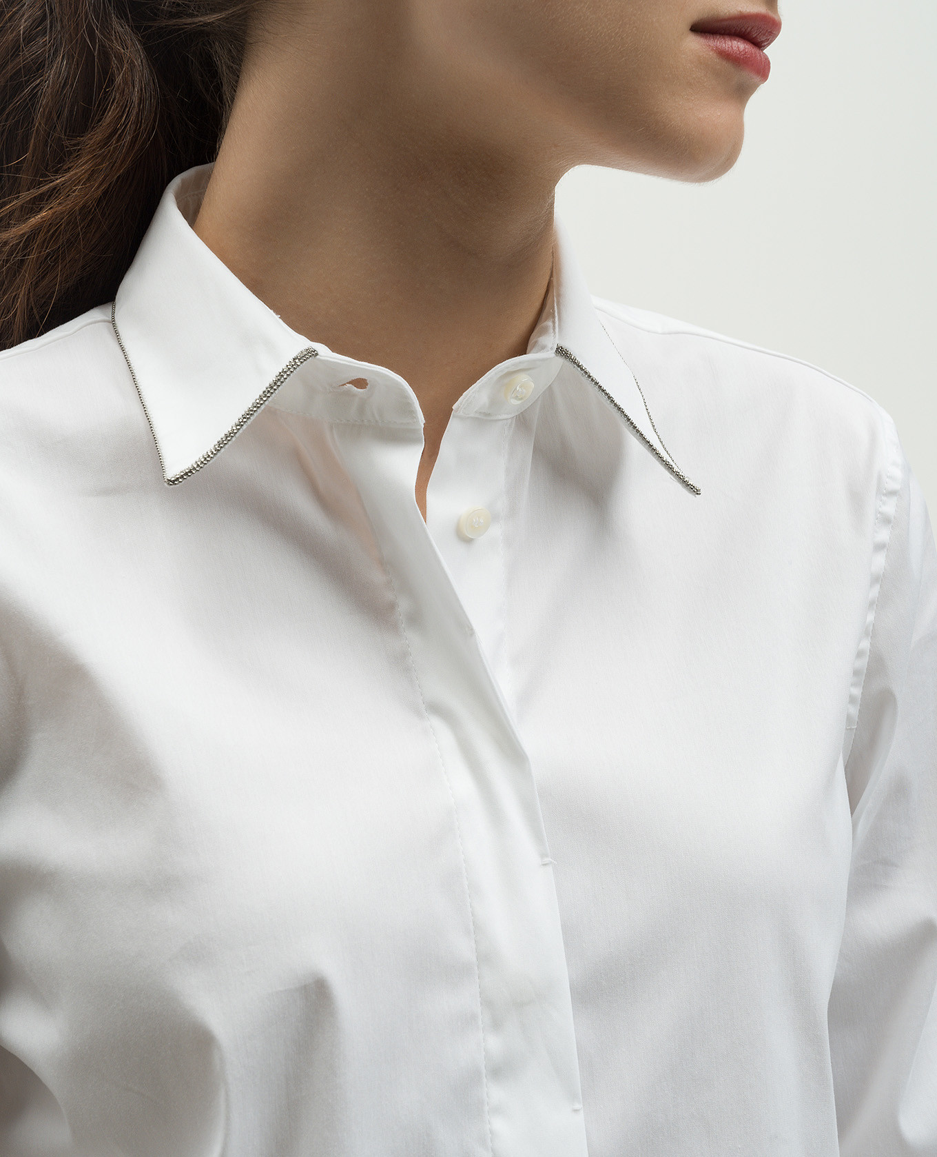 White shirt with monil chain Brunello Cucinelli 5