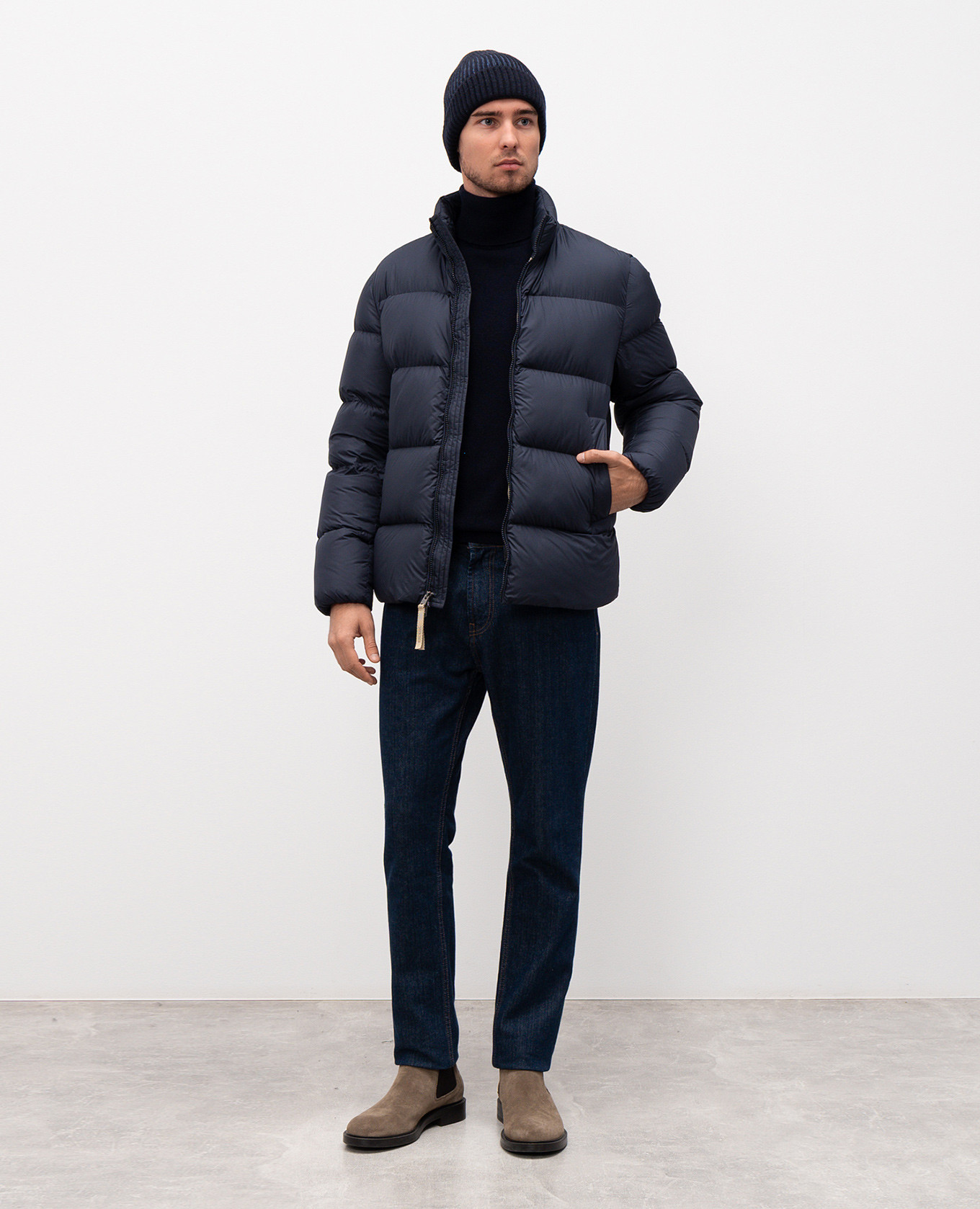 

Blue wool golf Woolrich