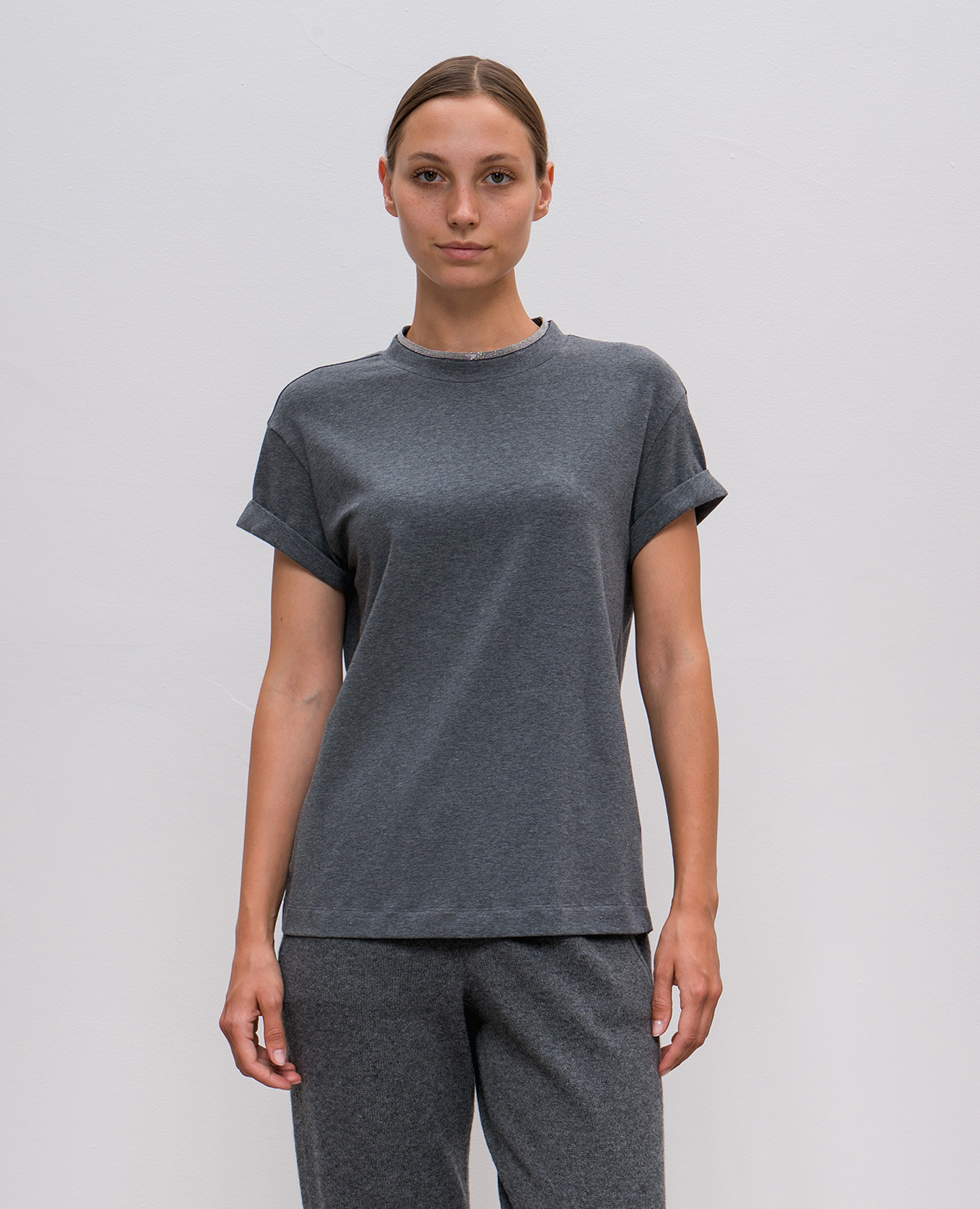 Gray t-shirt with monil chain made of ecolathuni Brunello Cucinelli 3