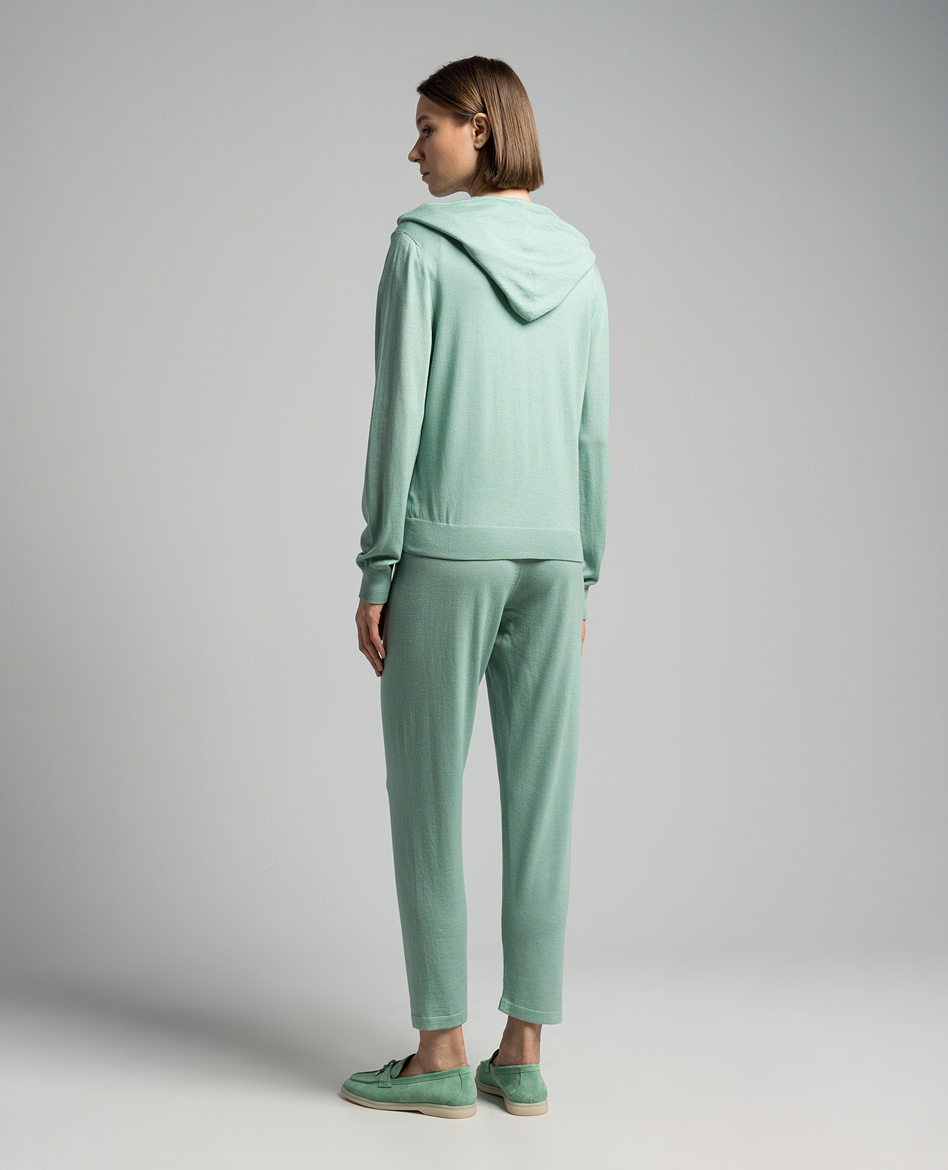 Green sports suit made of wool Babe Pay Pls 4