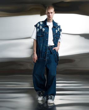 Off-White Blue 90s Logo jeans with logo patch OMYA187S24DEN001