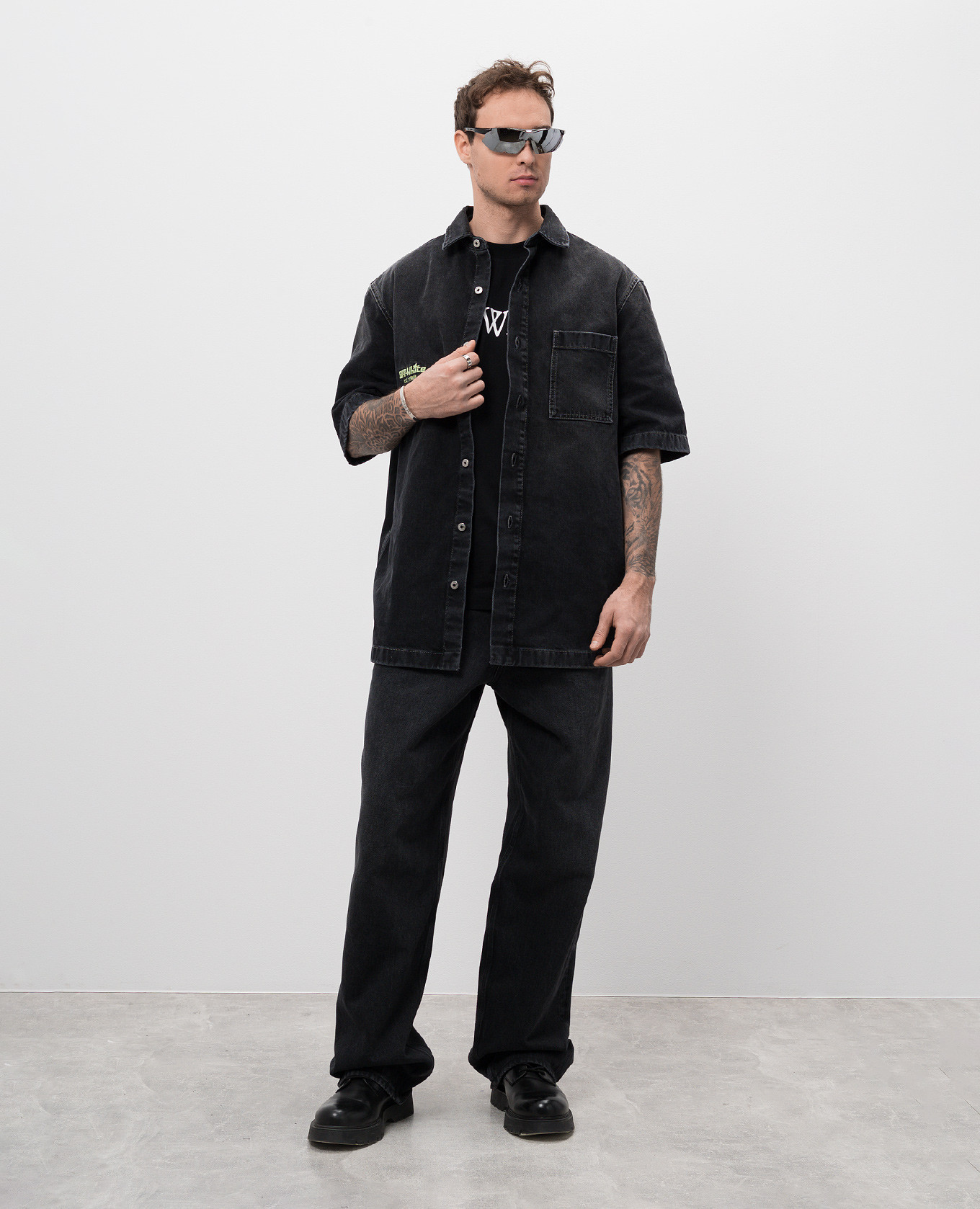 

Black T-shirt with logo Off-White