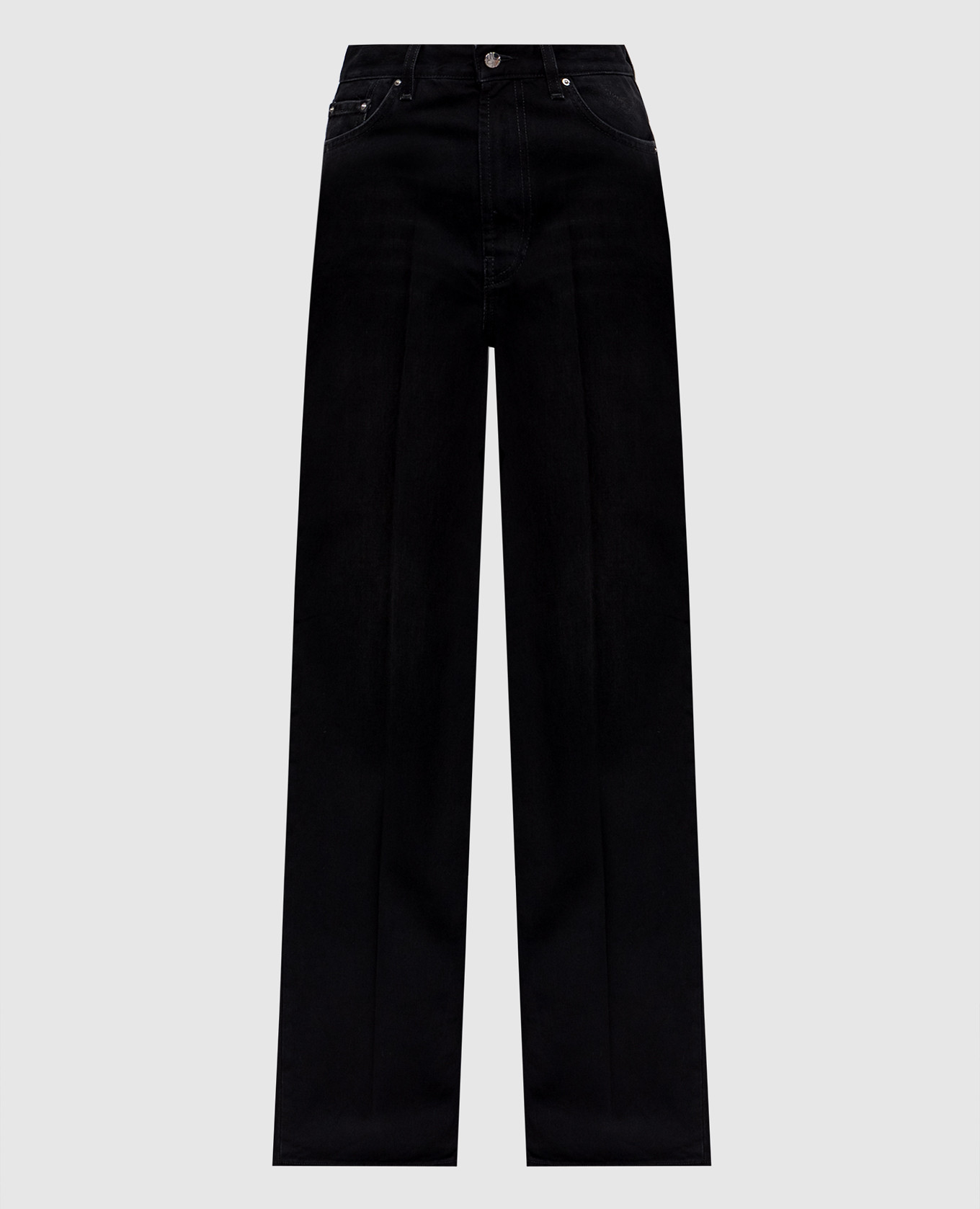 Black jeans with logo patch