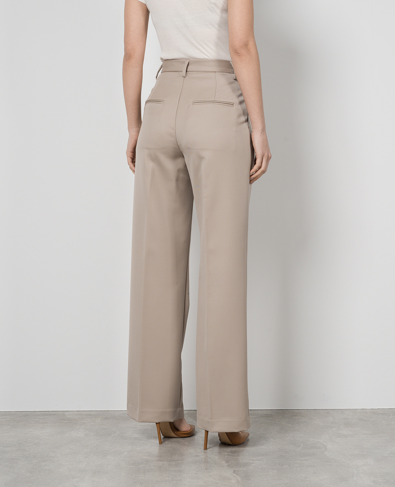 Carrie high rise wool trousers in beige Anine Bing 4