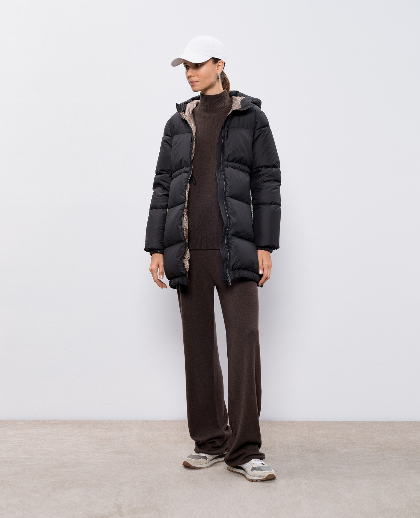 

Black down jacket with monil chain Peserico