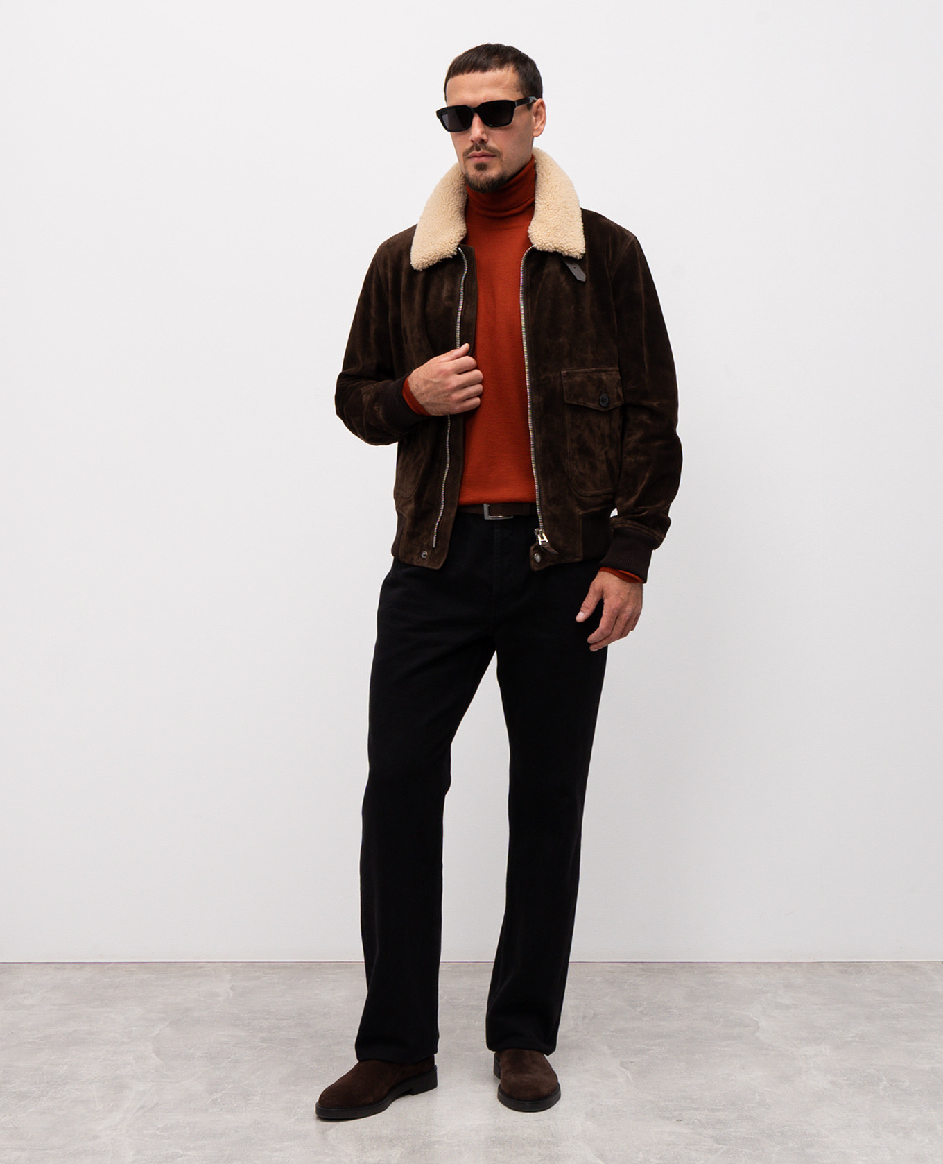 

Brown suede jacket Tom Ford
