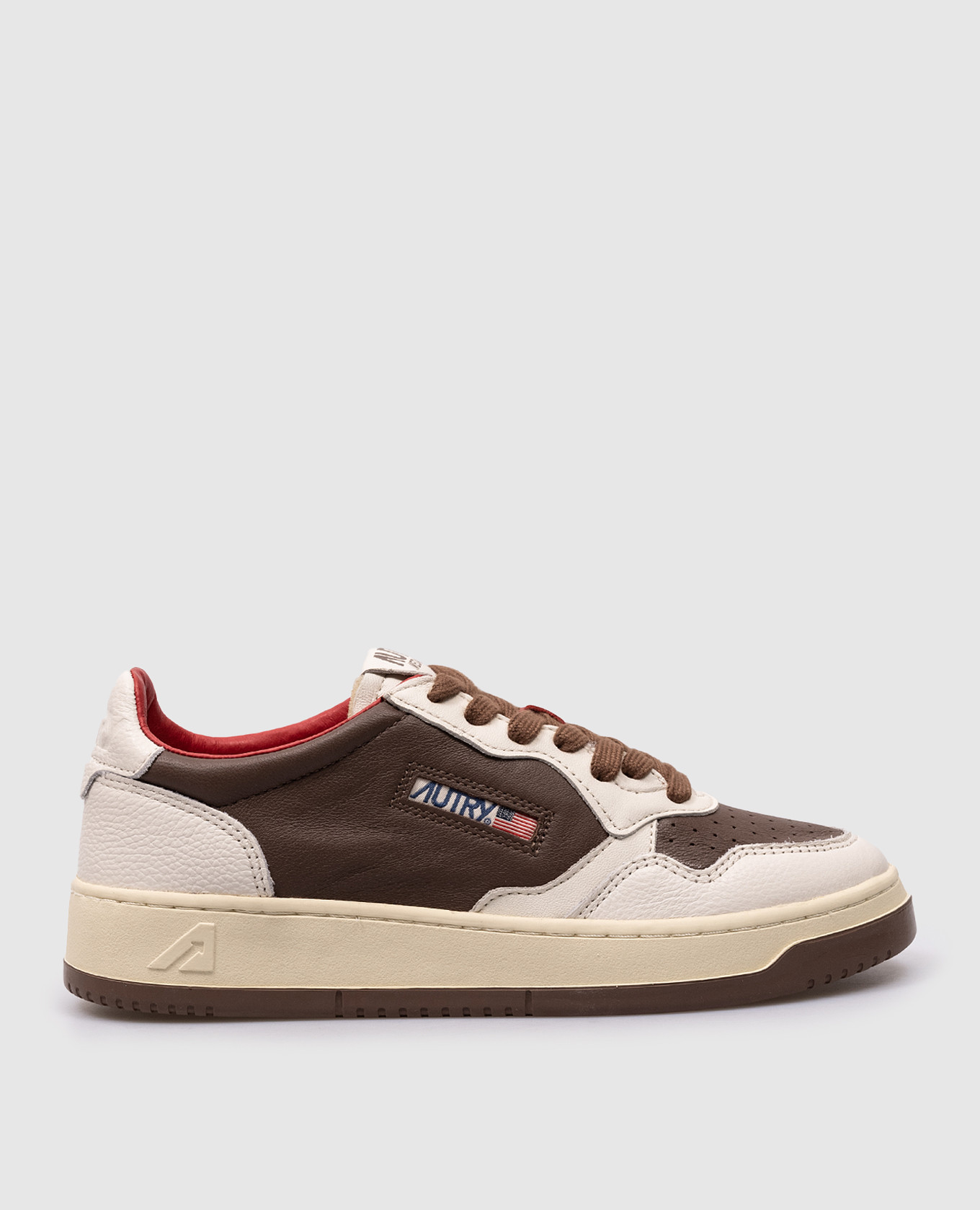 Medalist brown leather sneakers with logo patch autry