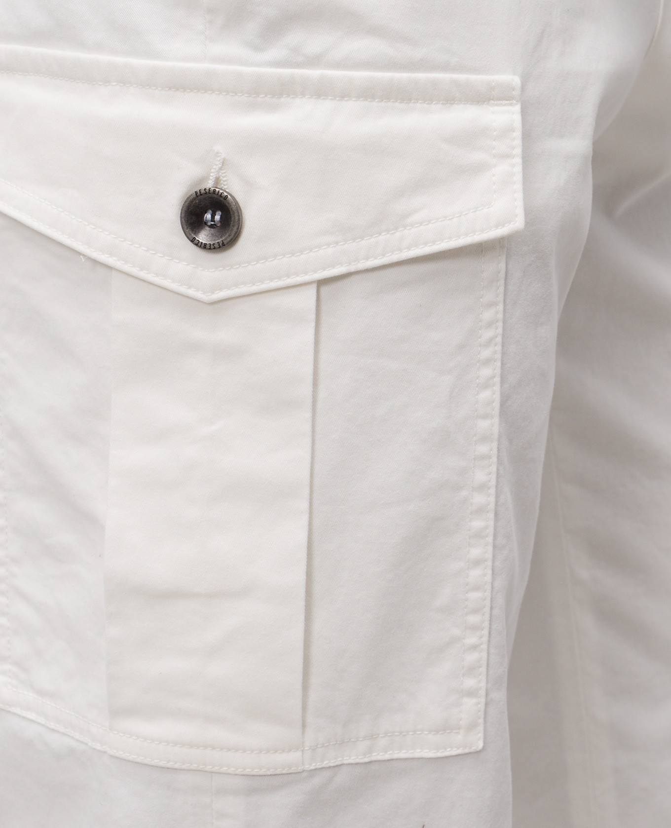 

White cargo with logo Peserico