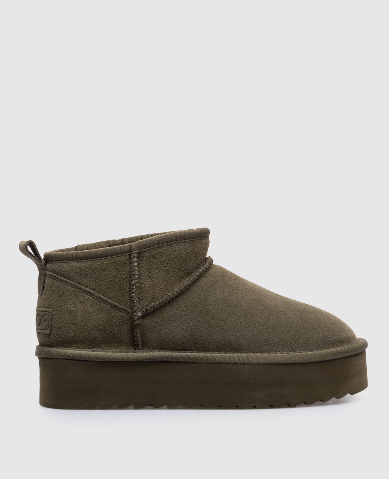 

Green logo suede ugg boots Colors of california