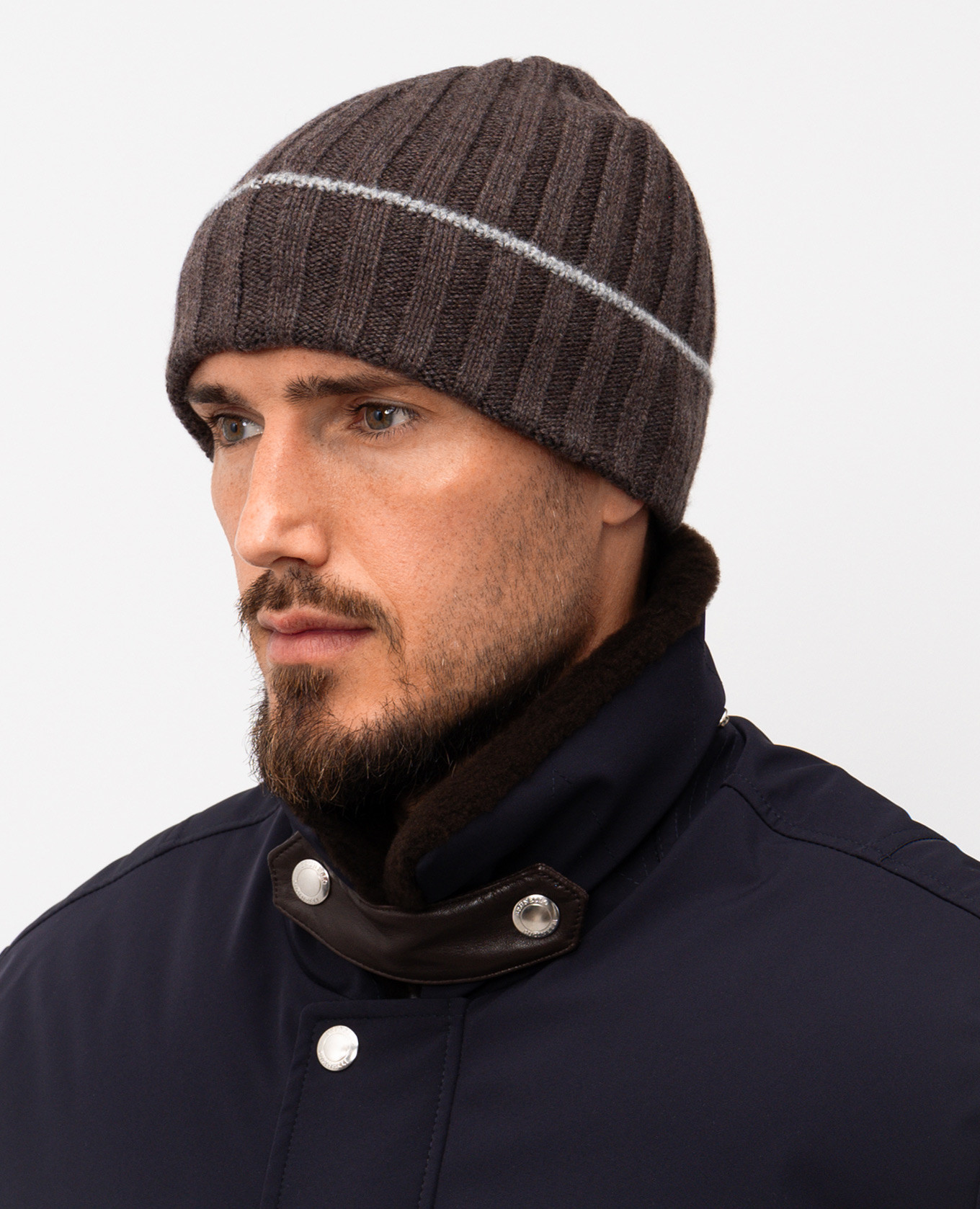 

Brown cashmere hat Brunello Cucinelli