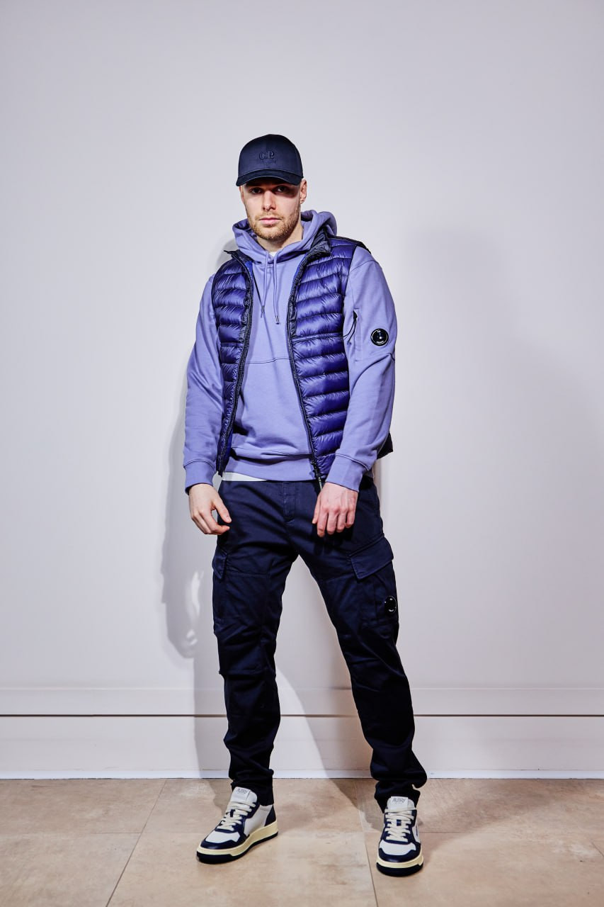 

Purple hoodie with logo patch C.P. Company, Violet