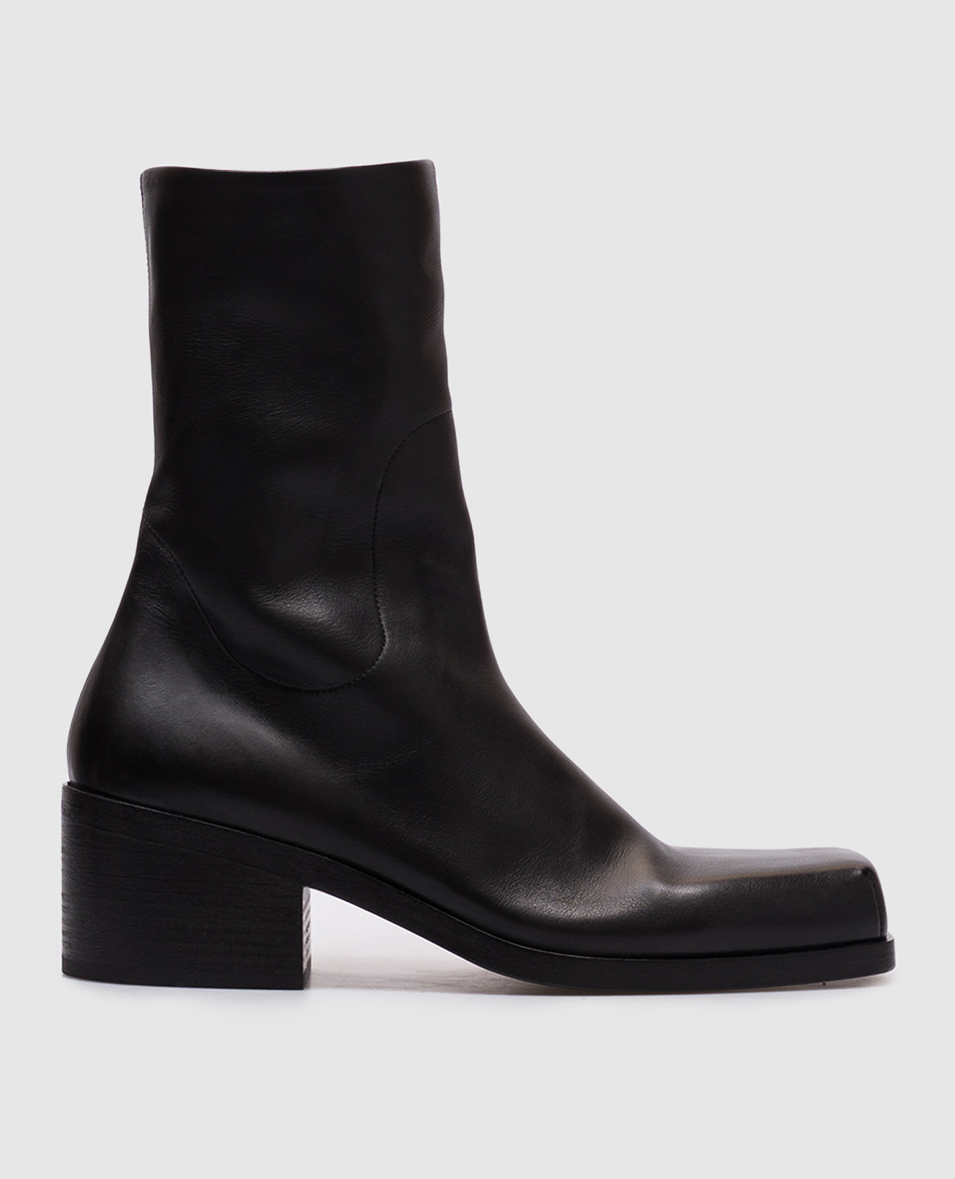 

Cassello black leather ankle boots Marsell