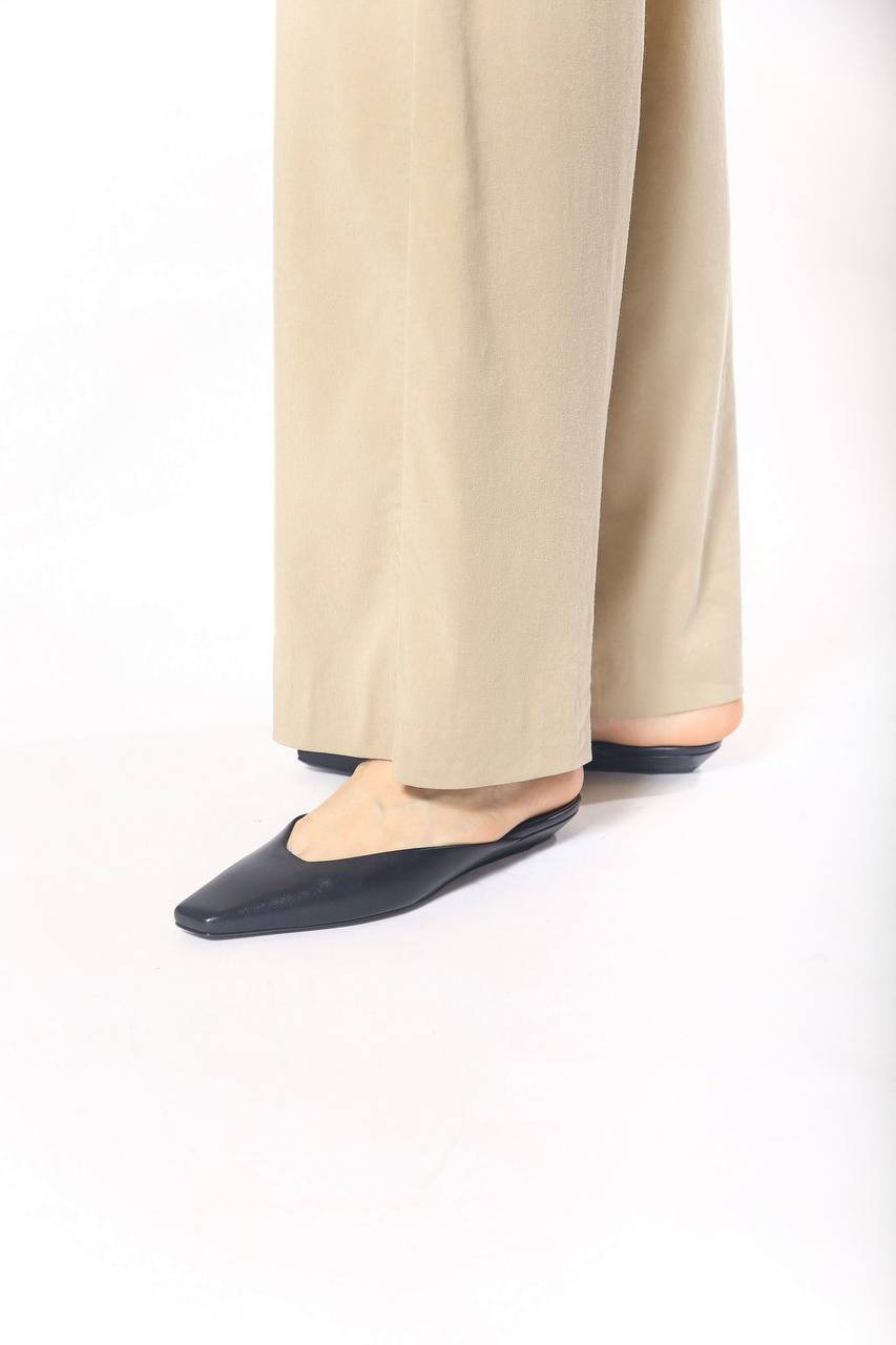 

Black leather mules LIZ Lou Lou Studio