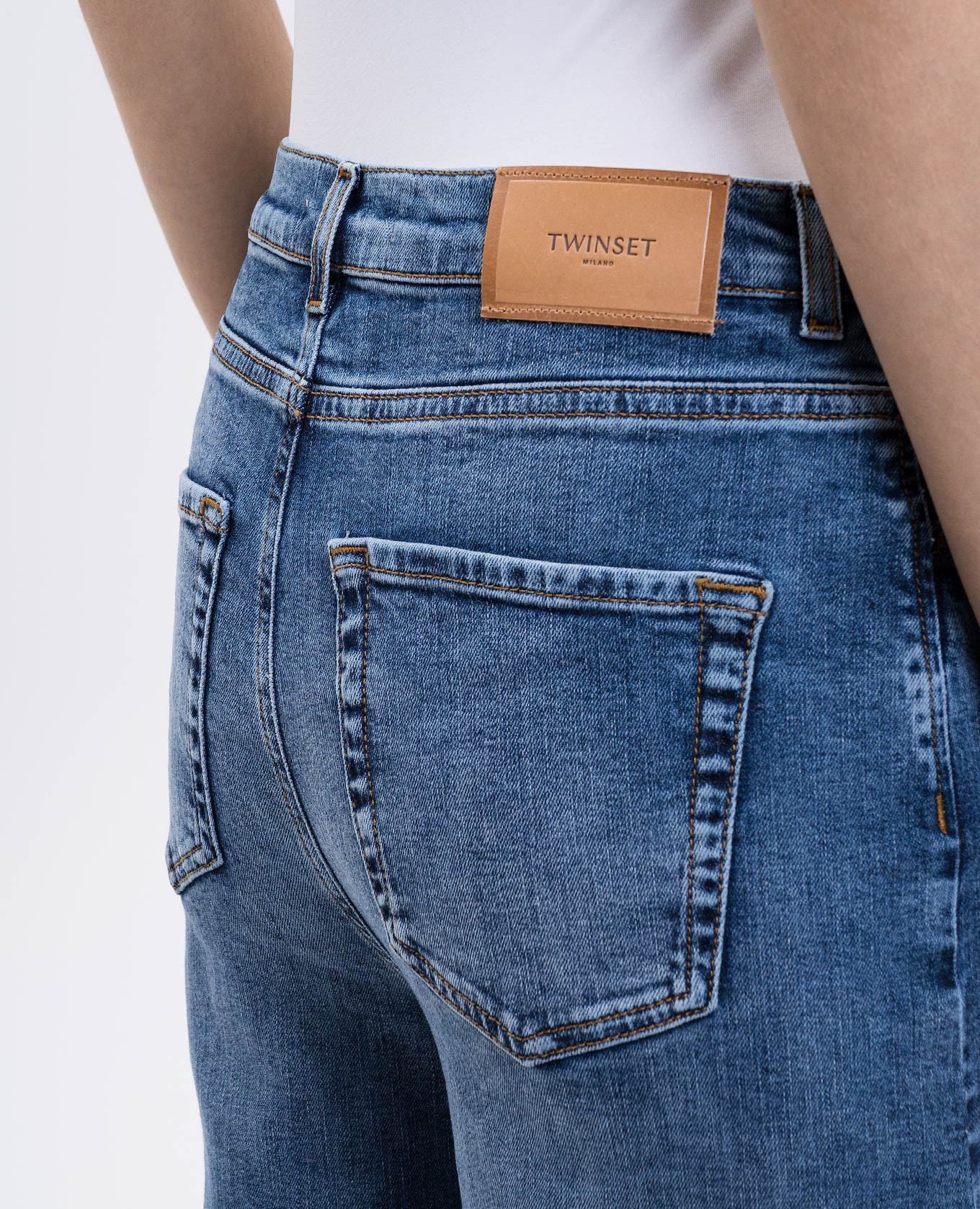 

Blue flared jeans with a distressed effect Twinset