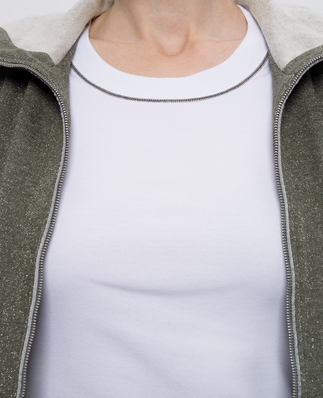 

White ribbed top with monil chain Peserico