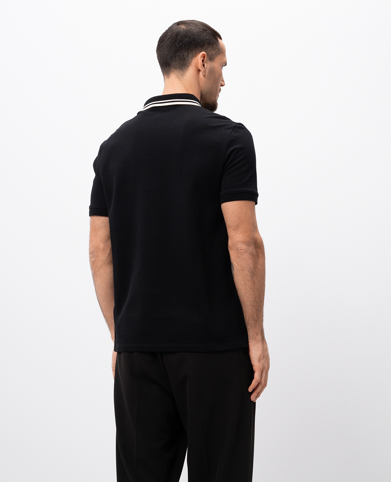 

Black polo with logo emblem Valentino