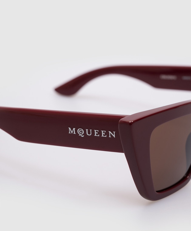 Alexander McQueen - Burgundy Cat-Eye Sunglasses with Logo  display picture 2