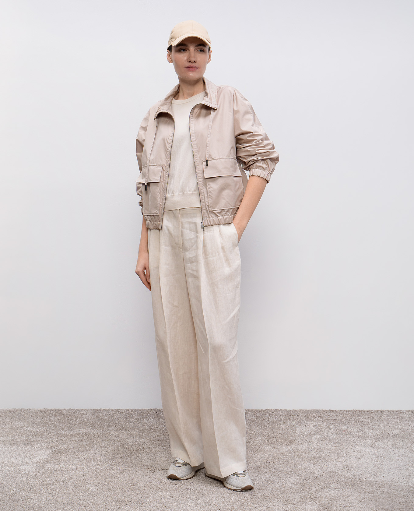 

Beige jumper with monil chain Peserico