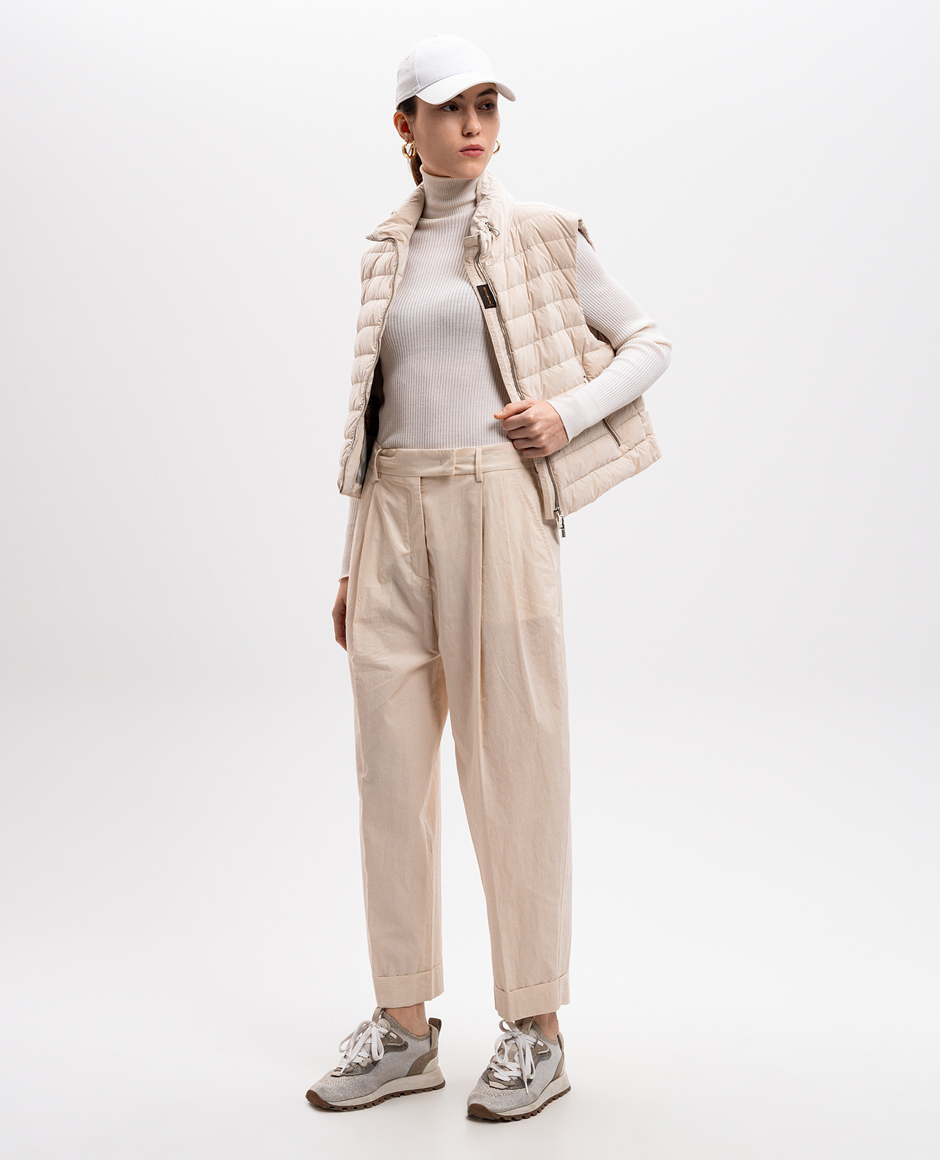 Ruth WFC beige linen trousers MooRER 2