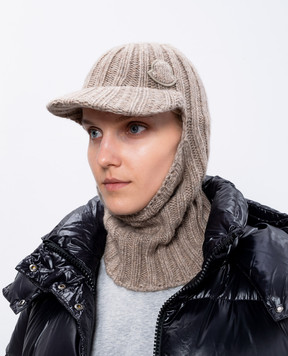 Moncler Beige balaclava with wool J20933G00005M2039