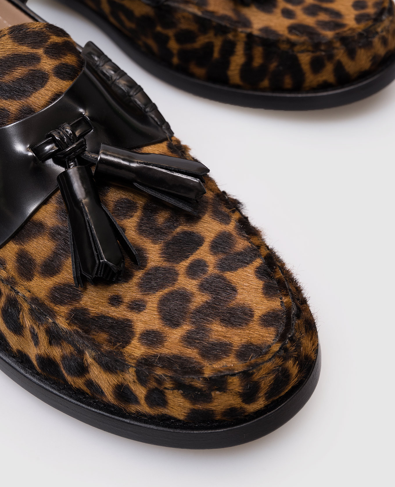 Brown leather LOTTIE loafers in animal print Stuart Weitzman 5