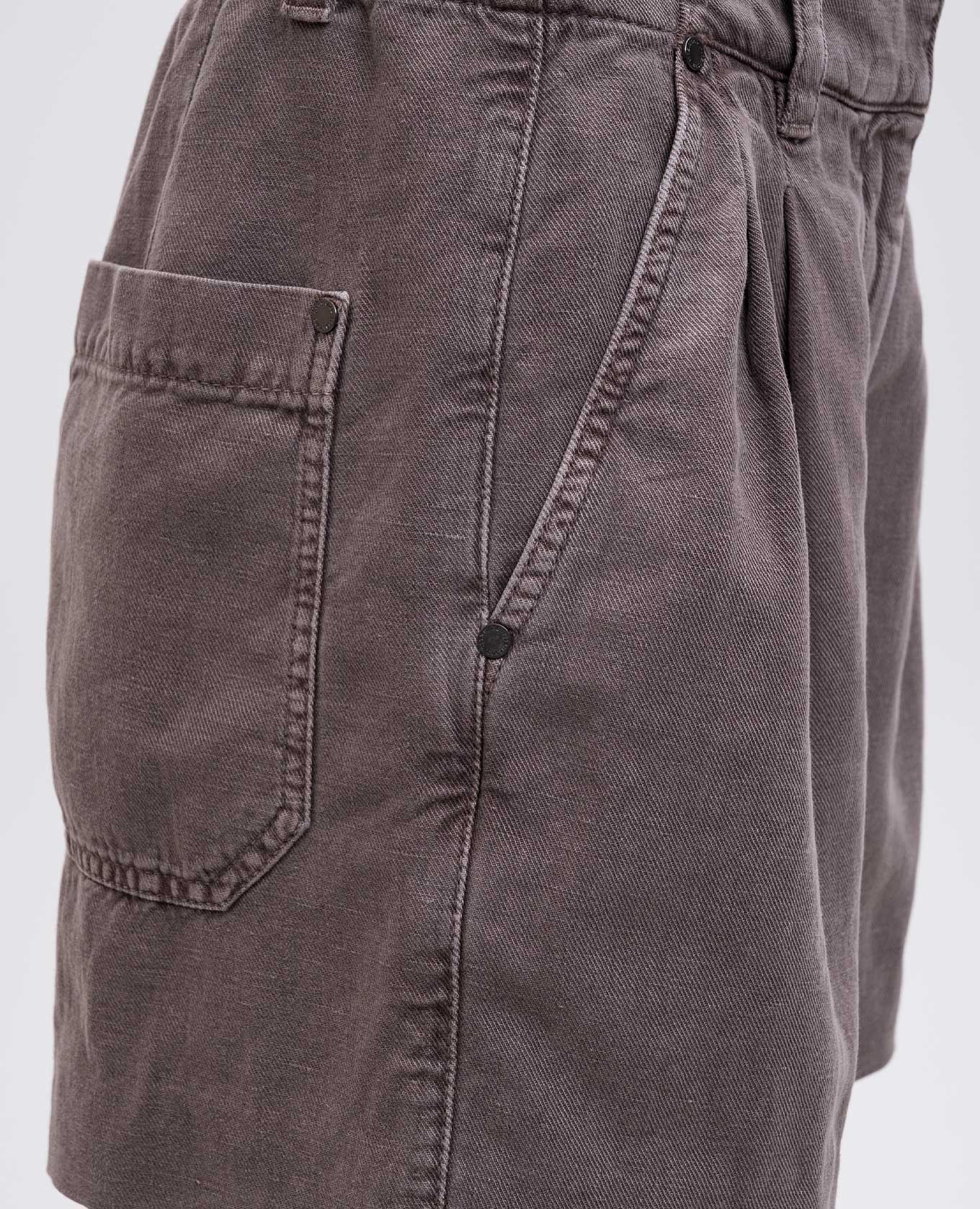 

Gray linen shorts with monil chain Brunello Cucinelli, Grey