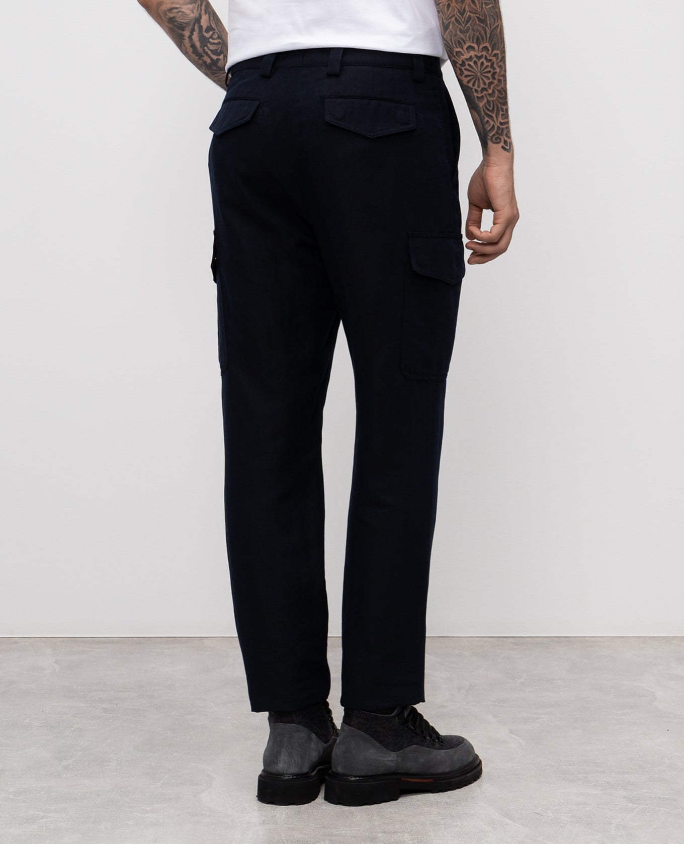 Blue cargo with linen Brunello Cucinelli 4