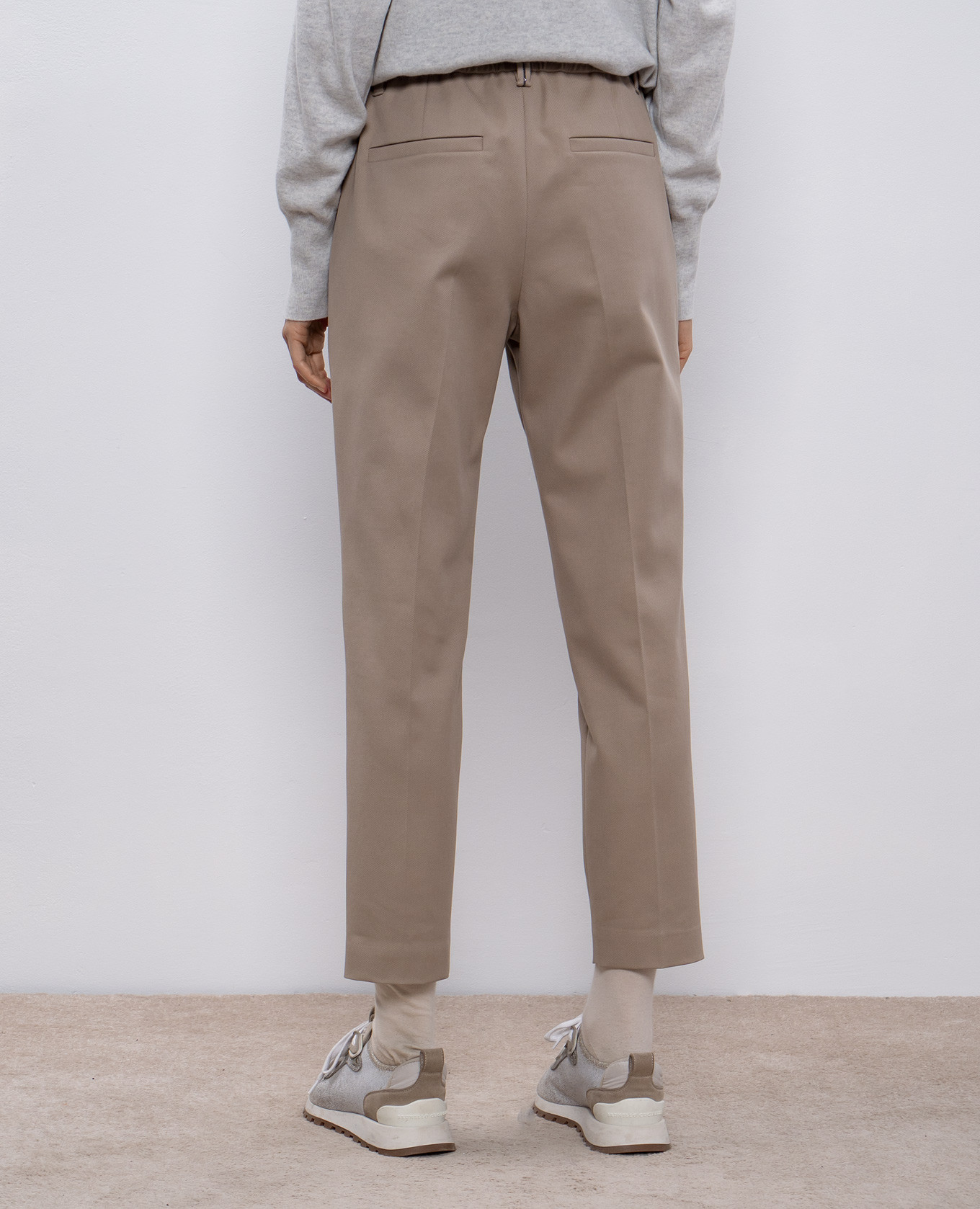 Khaki pants with monil chain Brunello Cucinelli 4