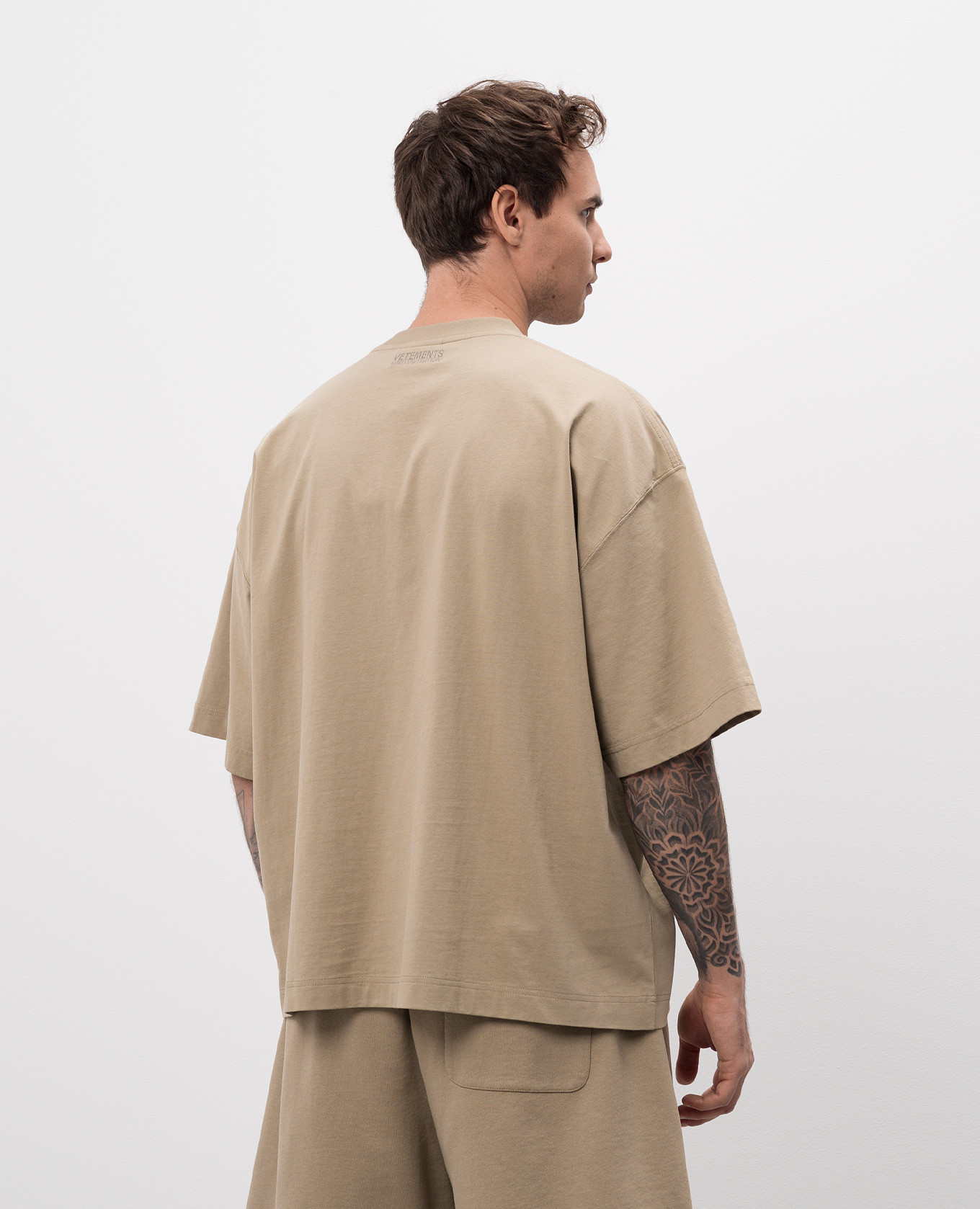 

Khaki t-shirt with reflective logo print Vetements