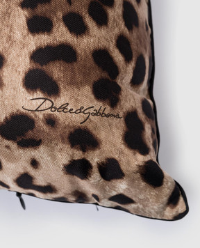 Dolce&Gabbana Brown pillow made of silk in an animalistic print TCE001TCAF9