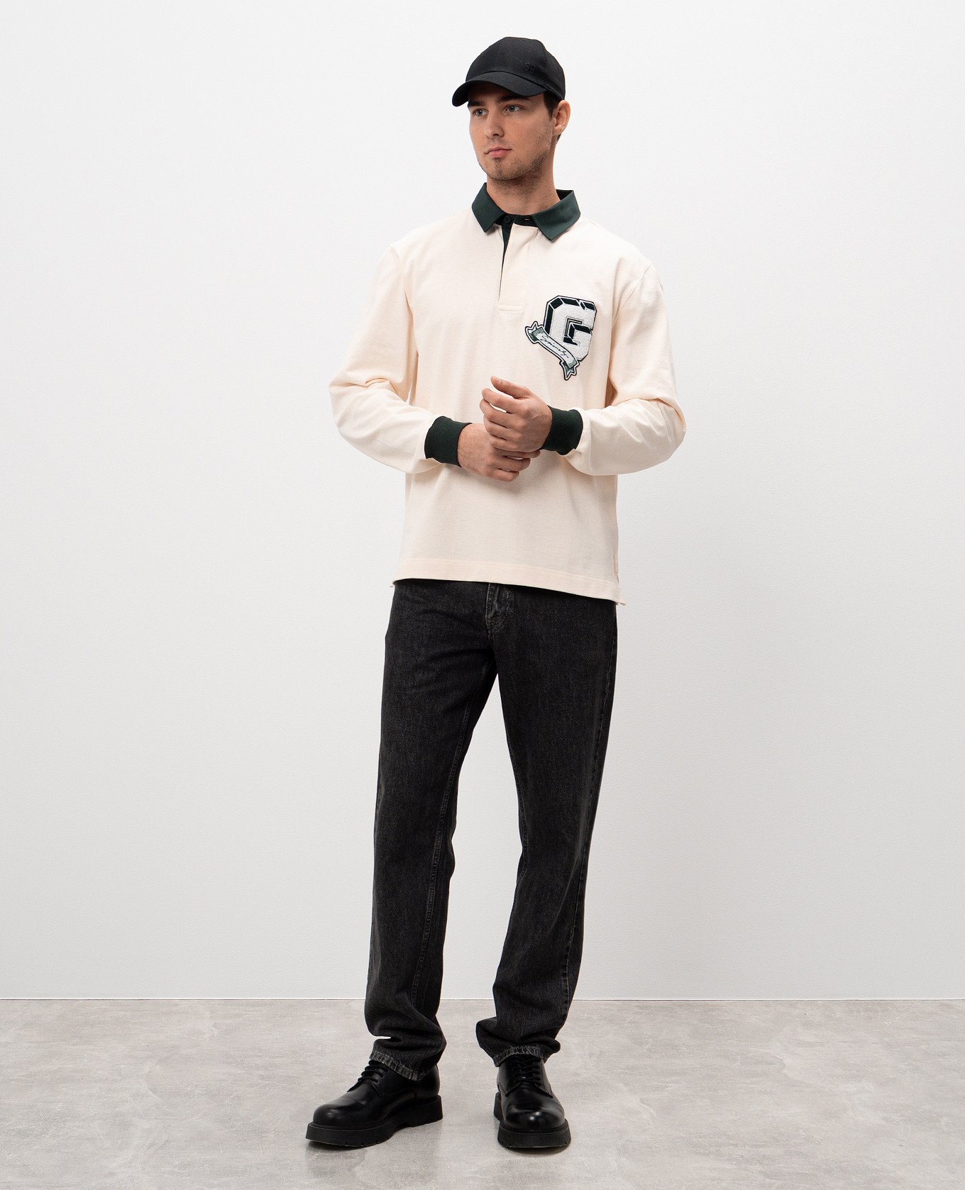 

Beige College polo with appliqué Givenchy