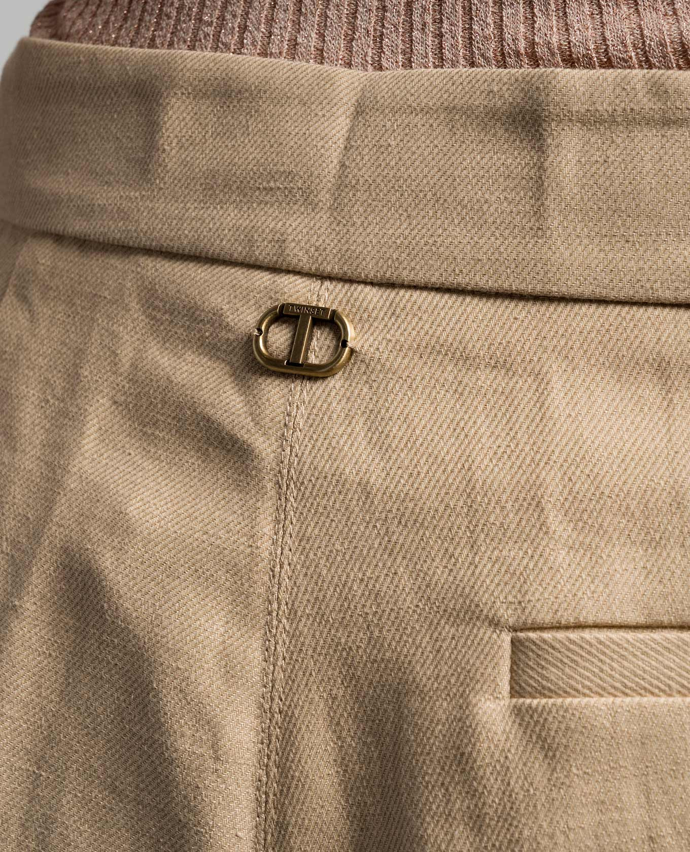 

Beige linen pants with slits Twinset