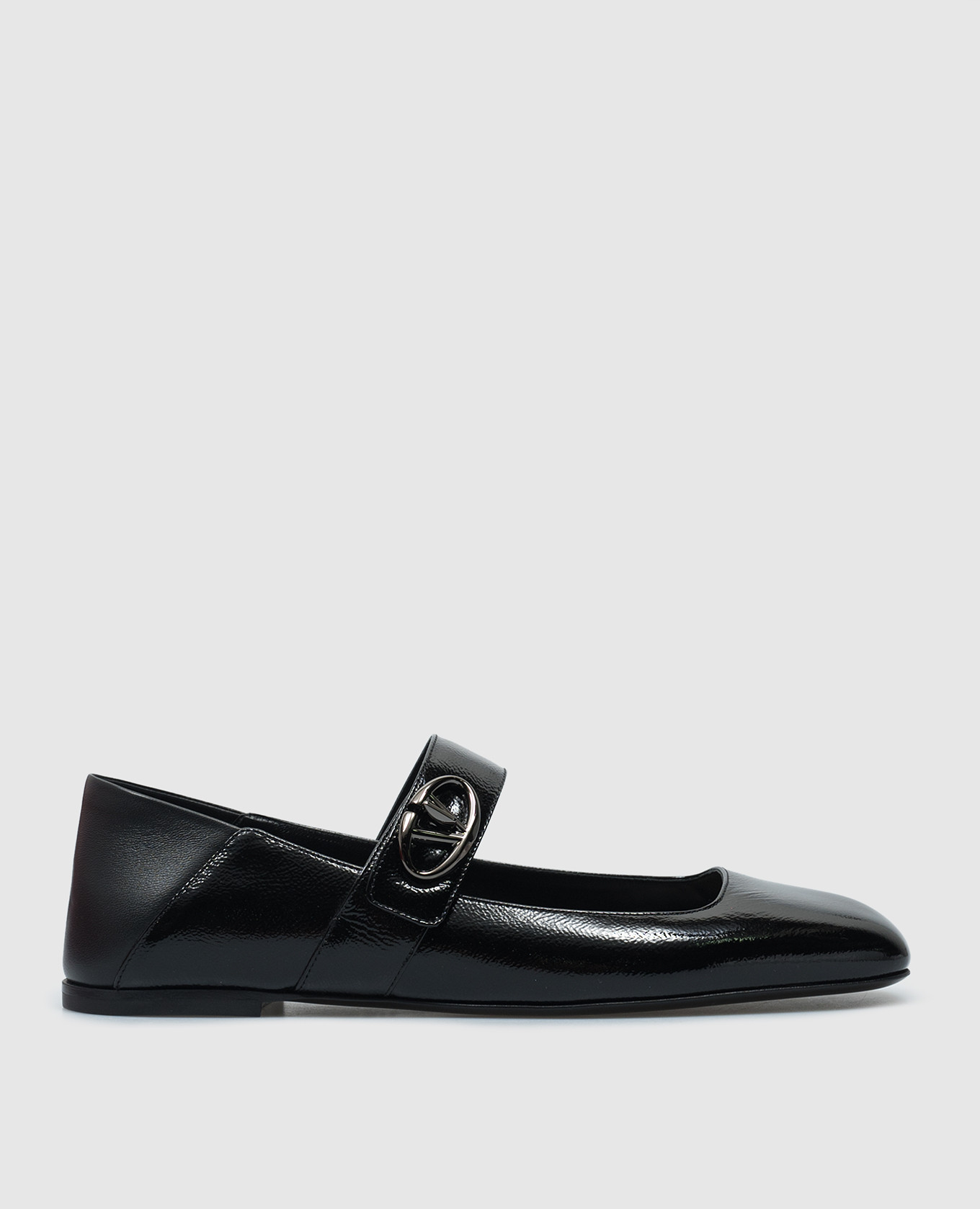 Black patent leather ballet flats with vlogo signature logo valentino