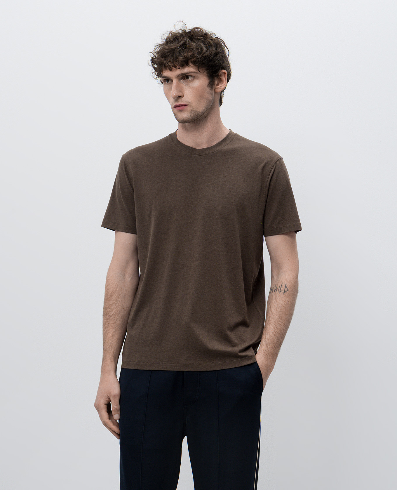 

Brown T-shirt with monogram logo Tom Ford