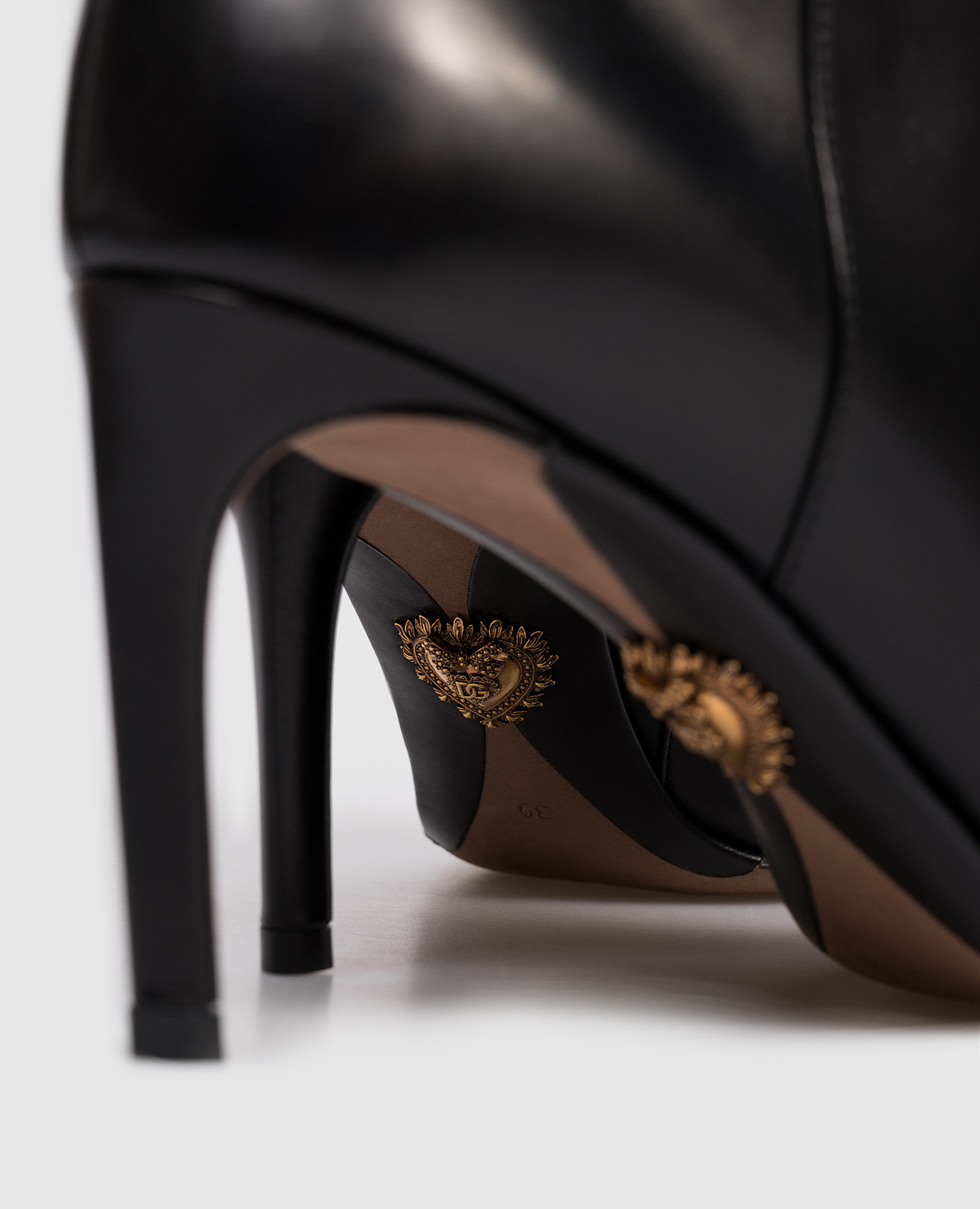 

Devoition black leather ankle boots Dolce&Gabbana