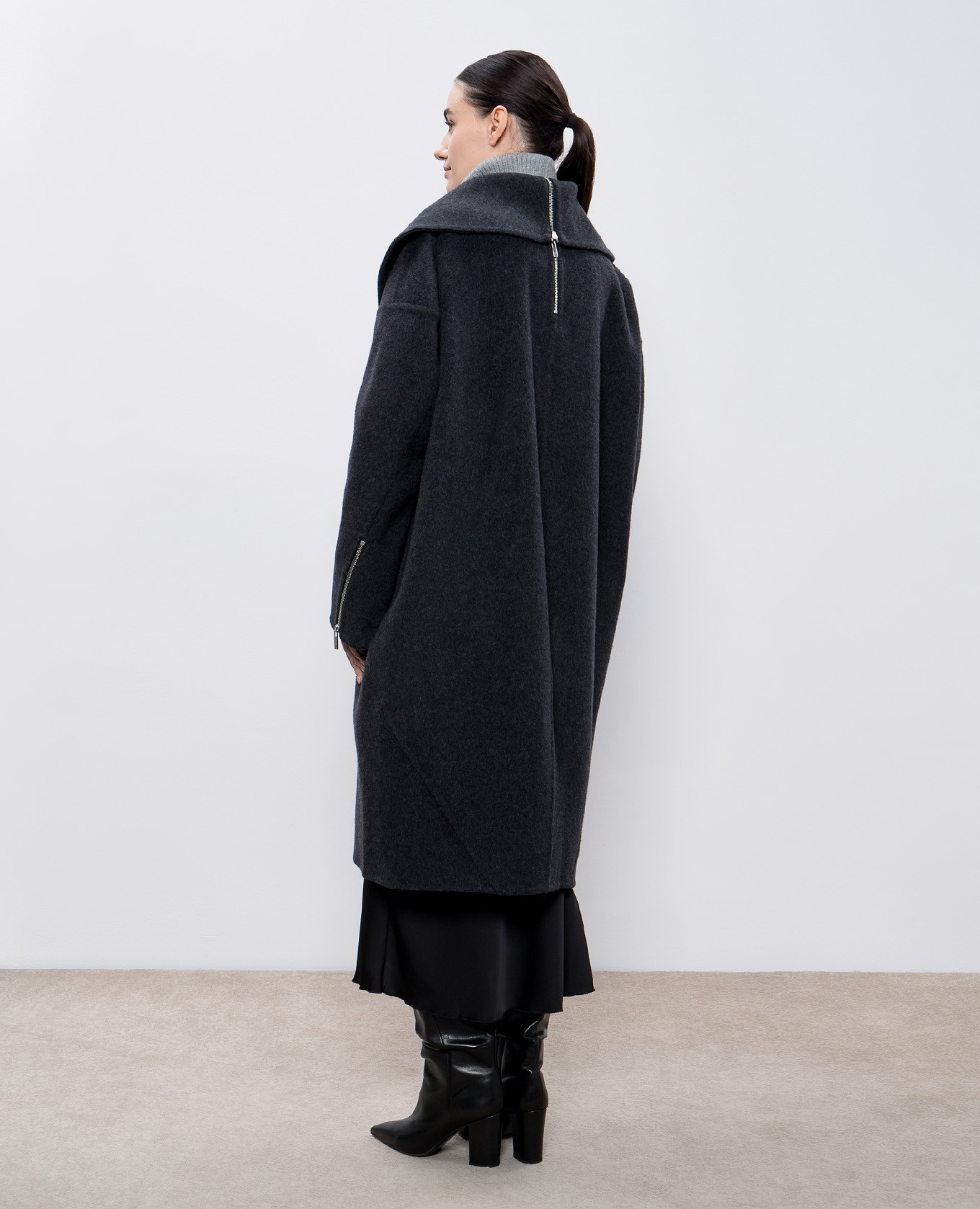 

Gray coat made of wool Helmut Lang, Серый