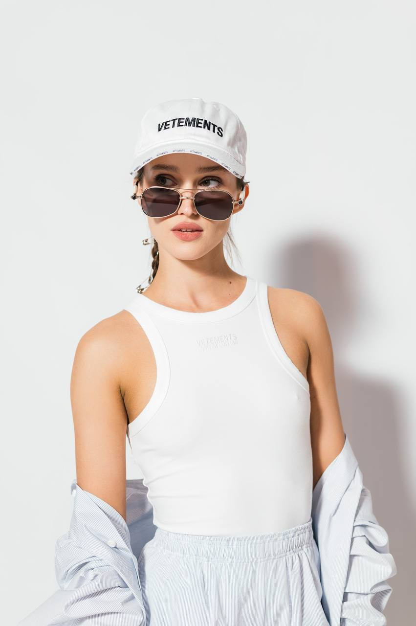 

White top with logo Vetements