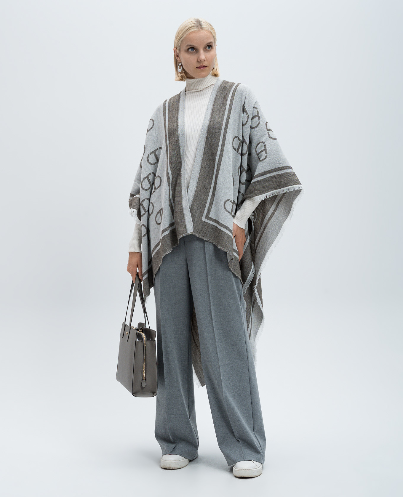 Gray pants with logo Twinset 2