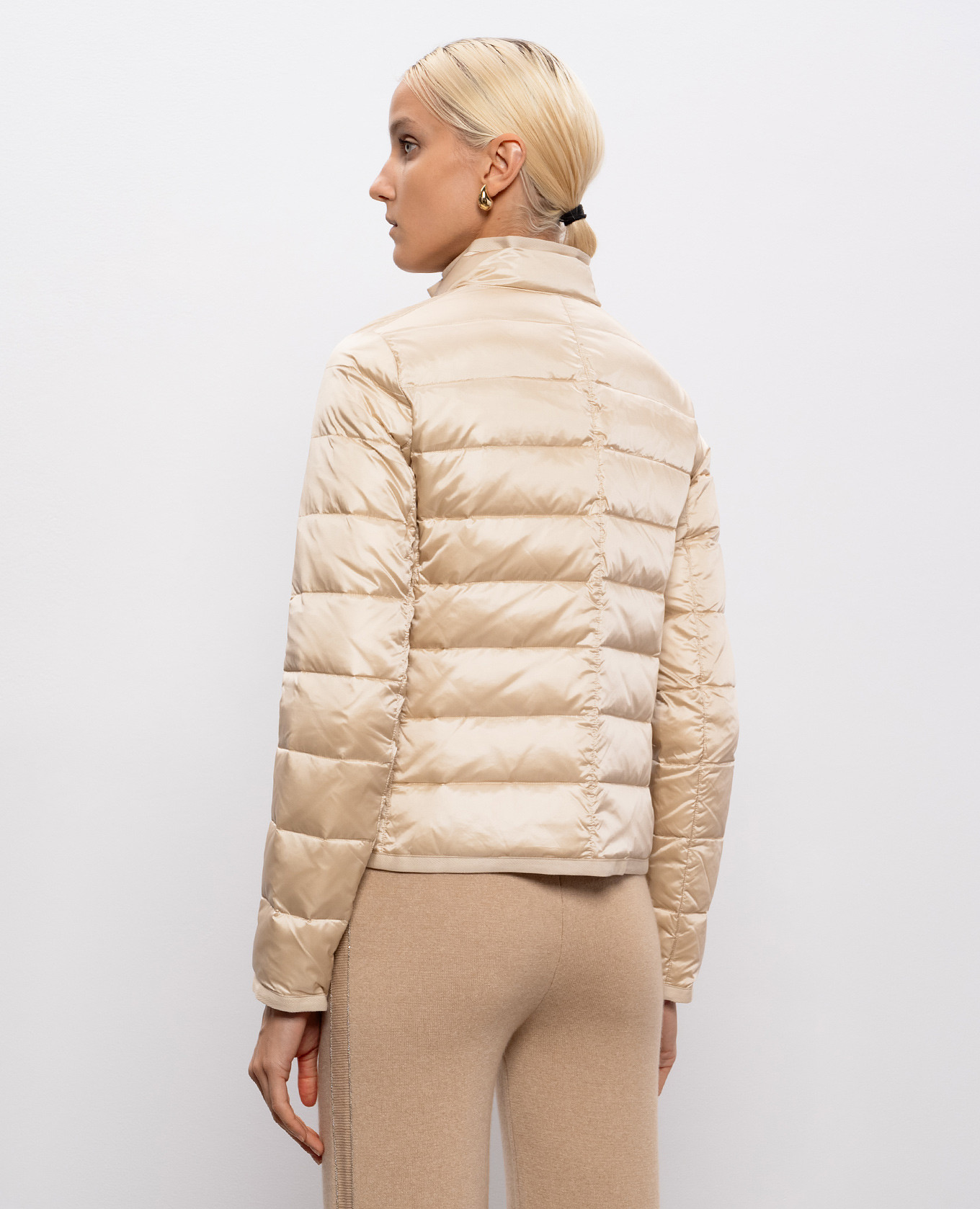 

Beige quilted down jacket Be Florence