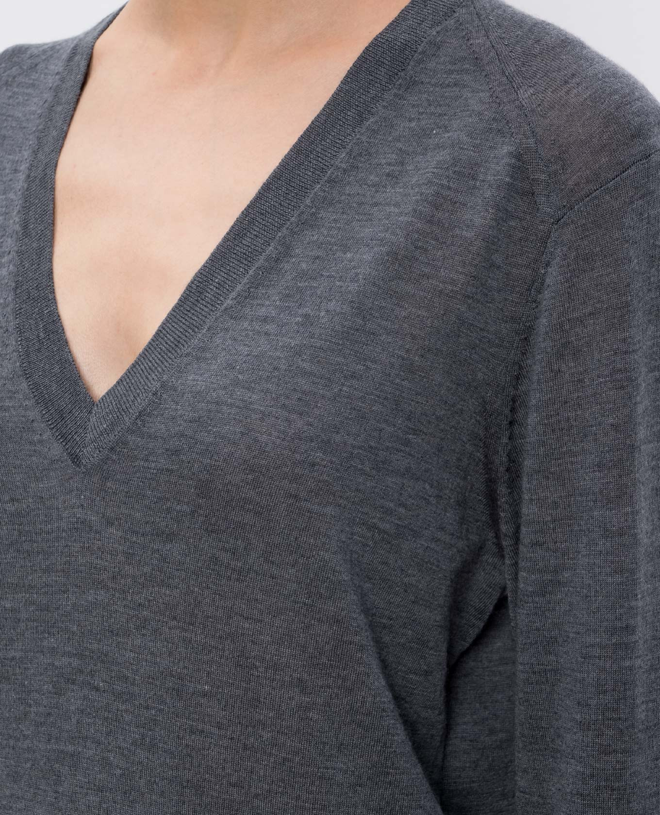 JULIO gray cashmere pullover Loulou de Saison 5