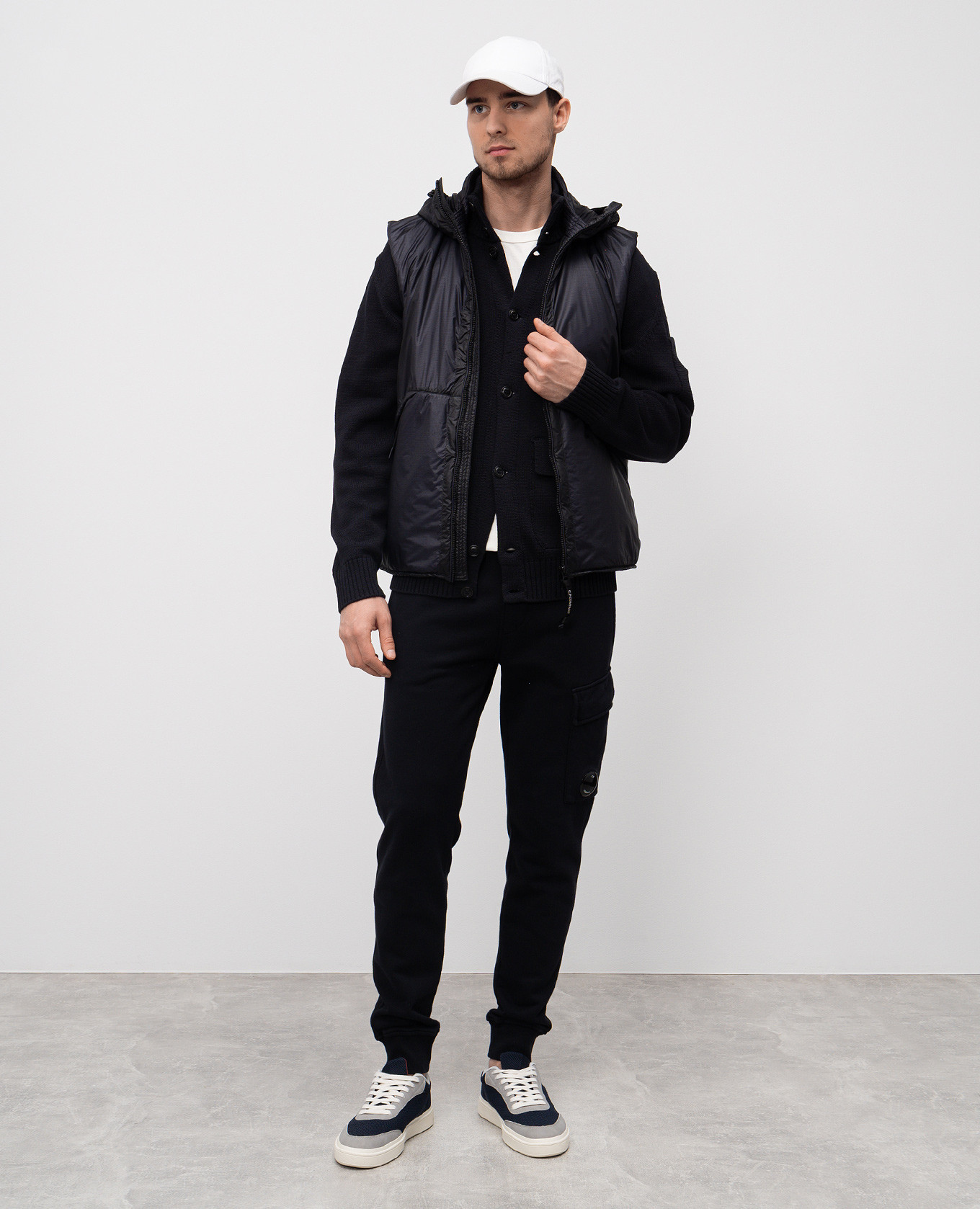 

Blue cardigan with logo C.P. Company
